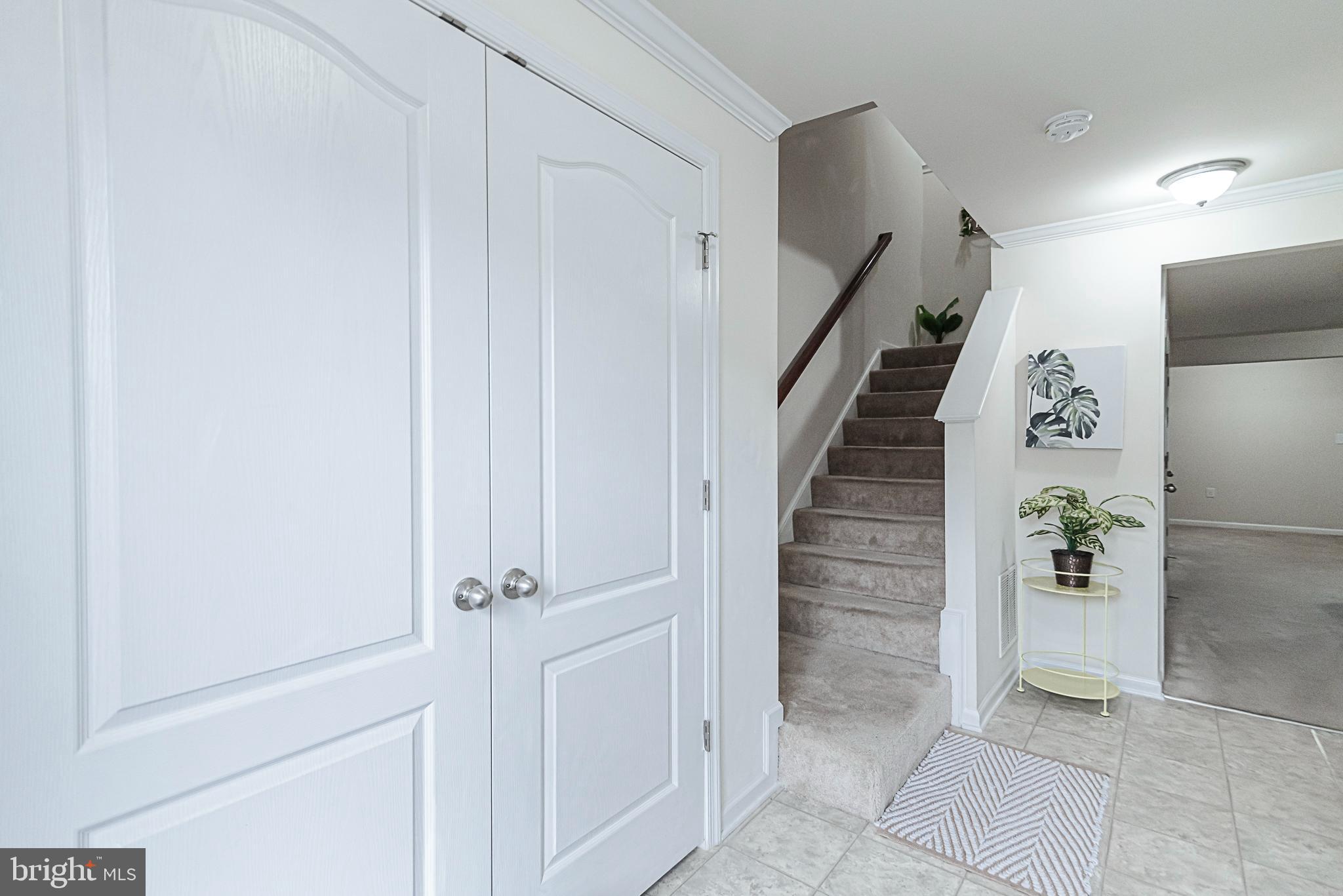 LAKELAND PLACE - Residential