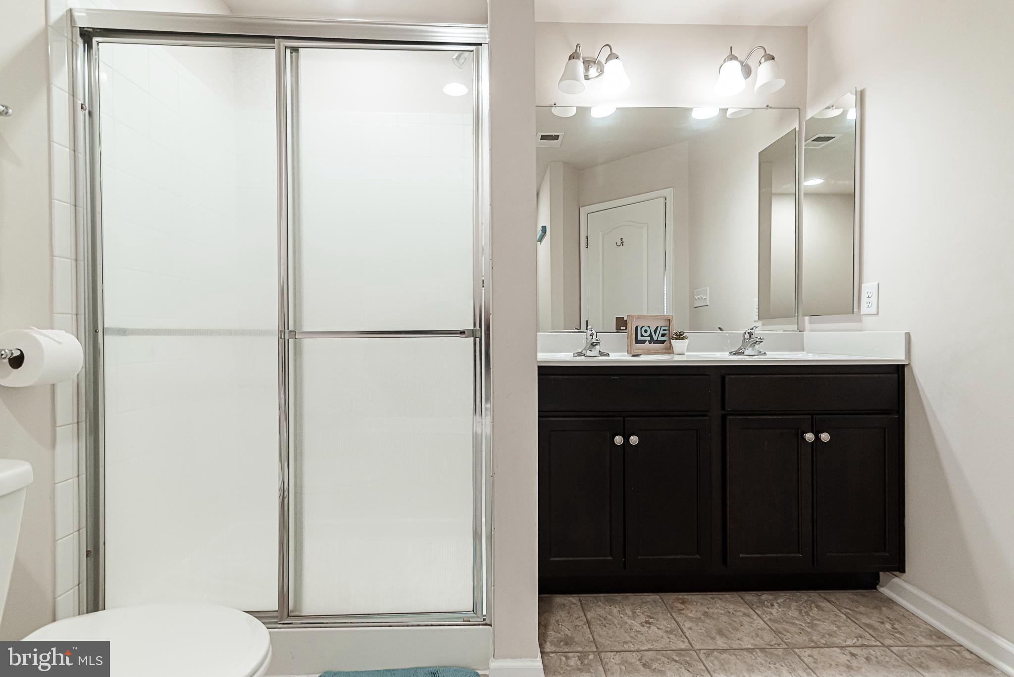 LAKELAND PLACE - Residential