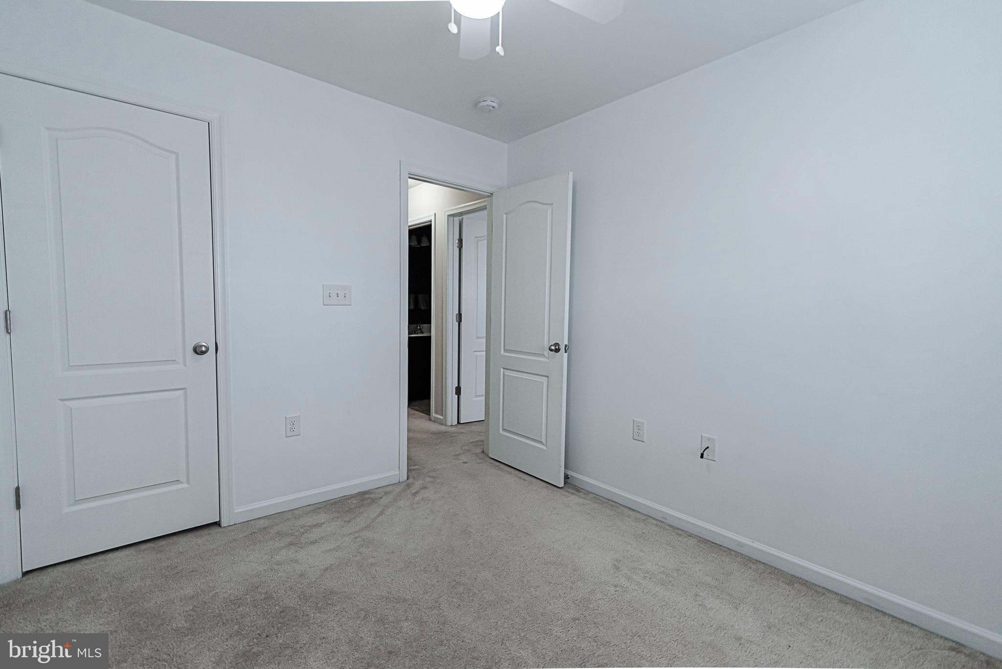 LAKELAND PLACE - Residential