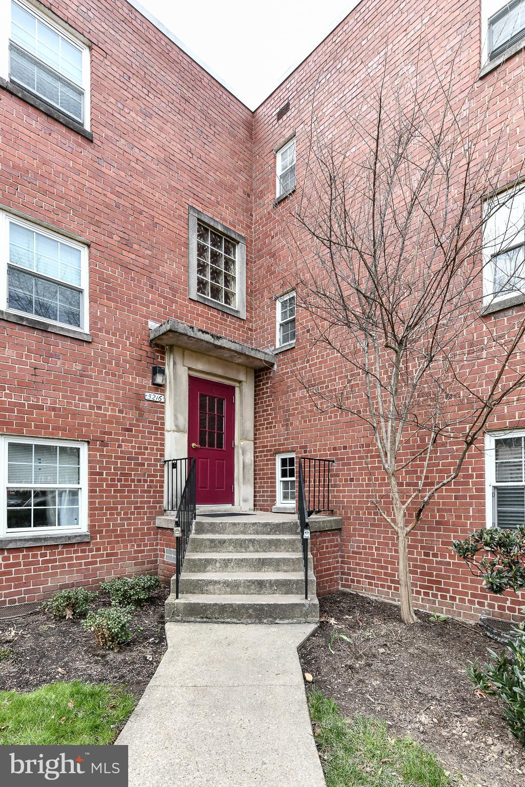 ARLINGTON HEIGHTS - Residential Lease