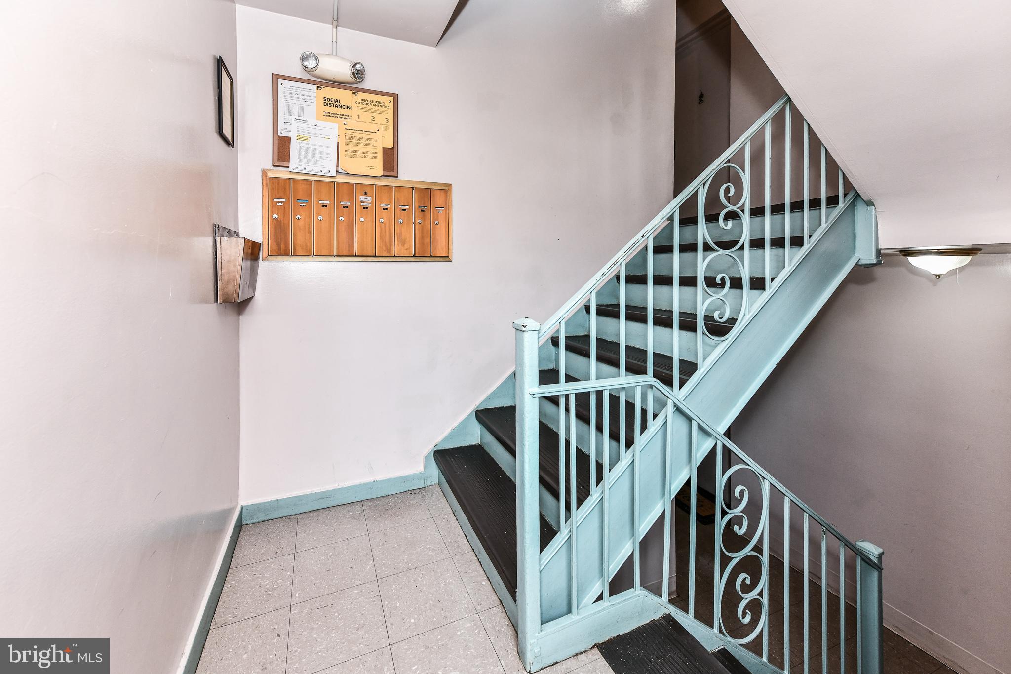 ARLINGTON HEIGHTS - Residential Lease