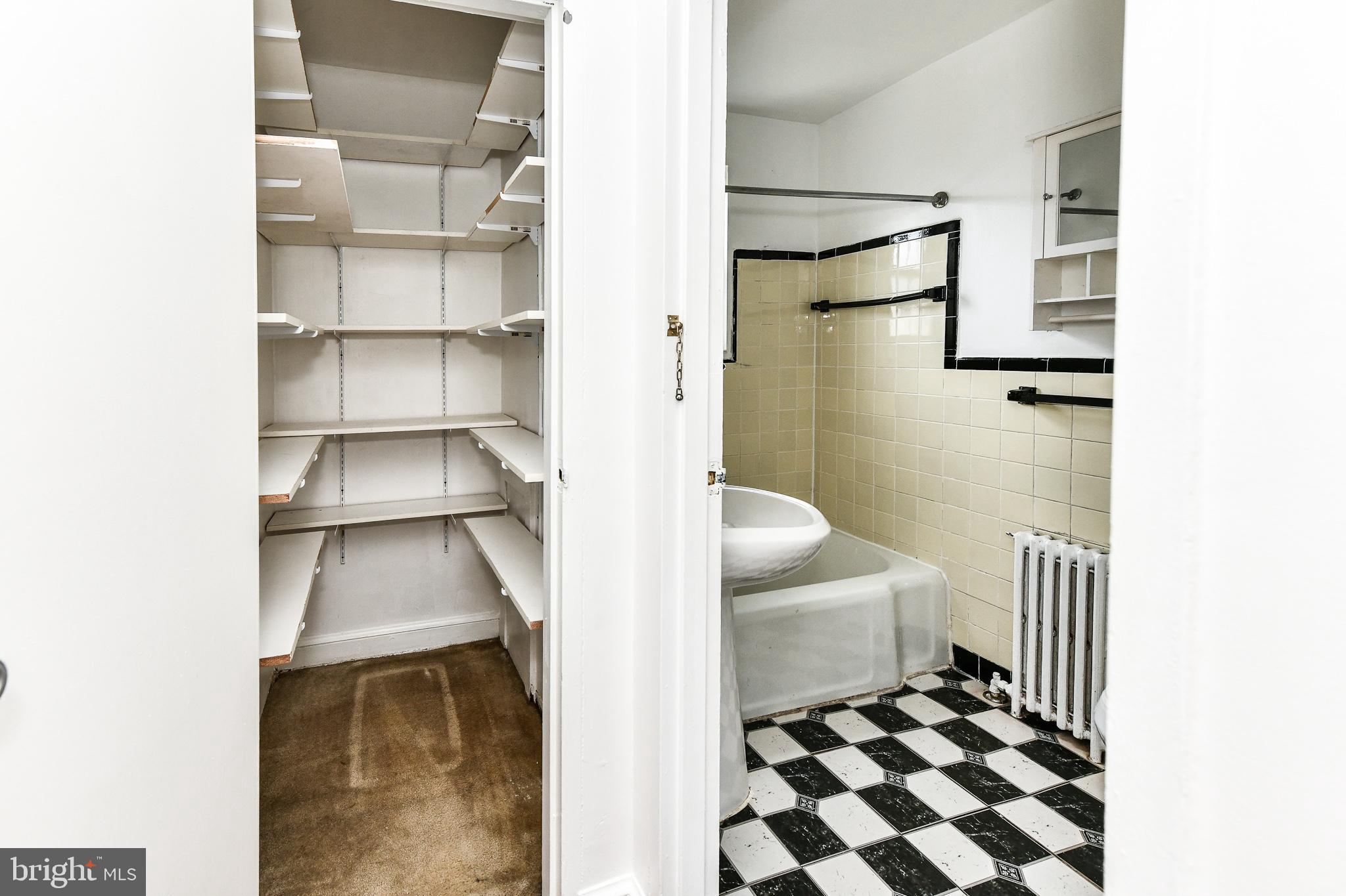 ARLINGTON HEIGHTS - Residential Lease