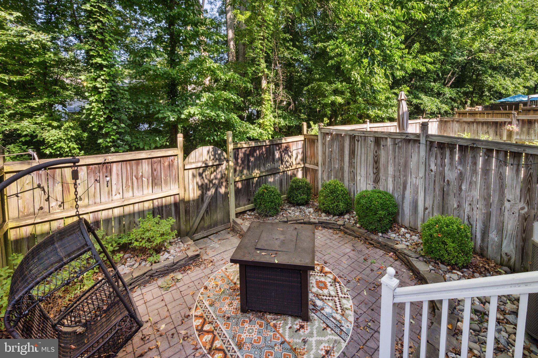 1319 VINTAGE PLACE