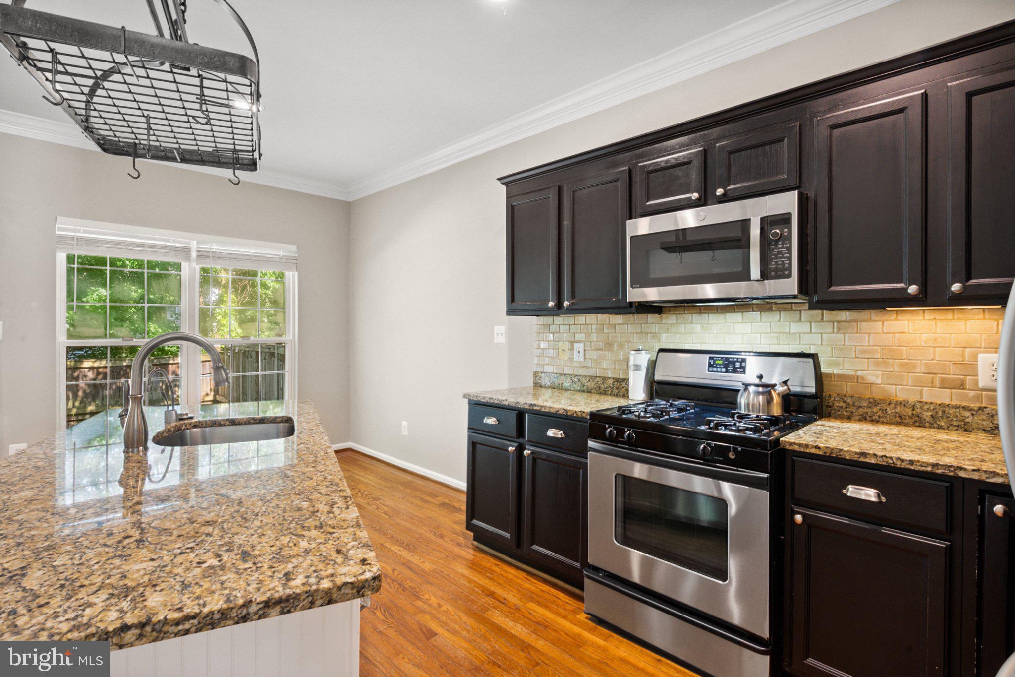 1319 VINTAGE PLACE