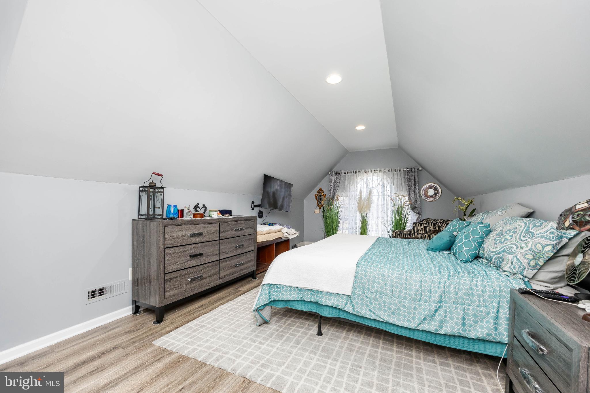 STEEPLECHASE - Residential