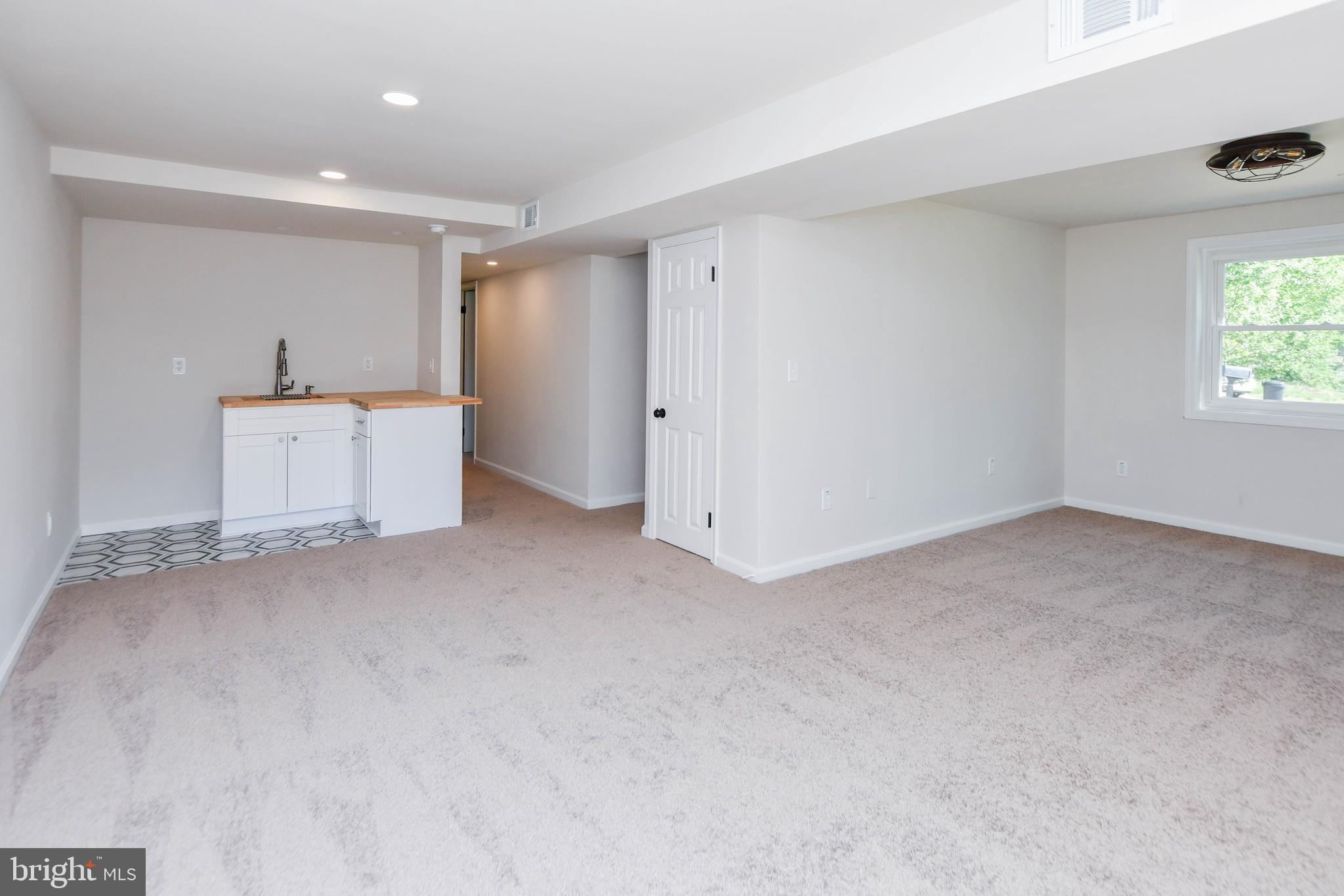 PROSPECT HILL - Residential Lease