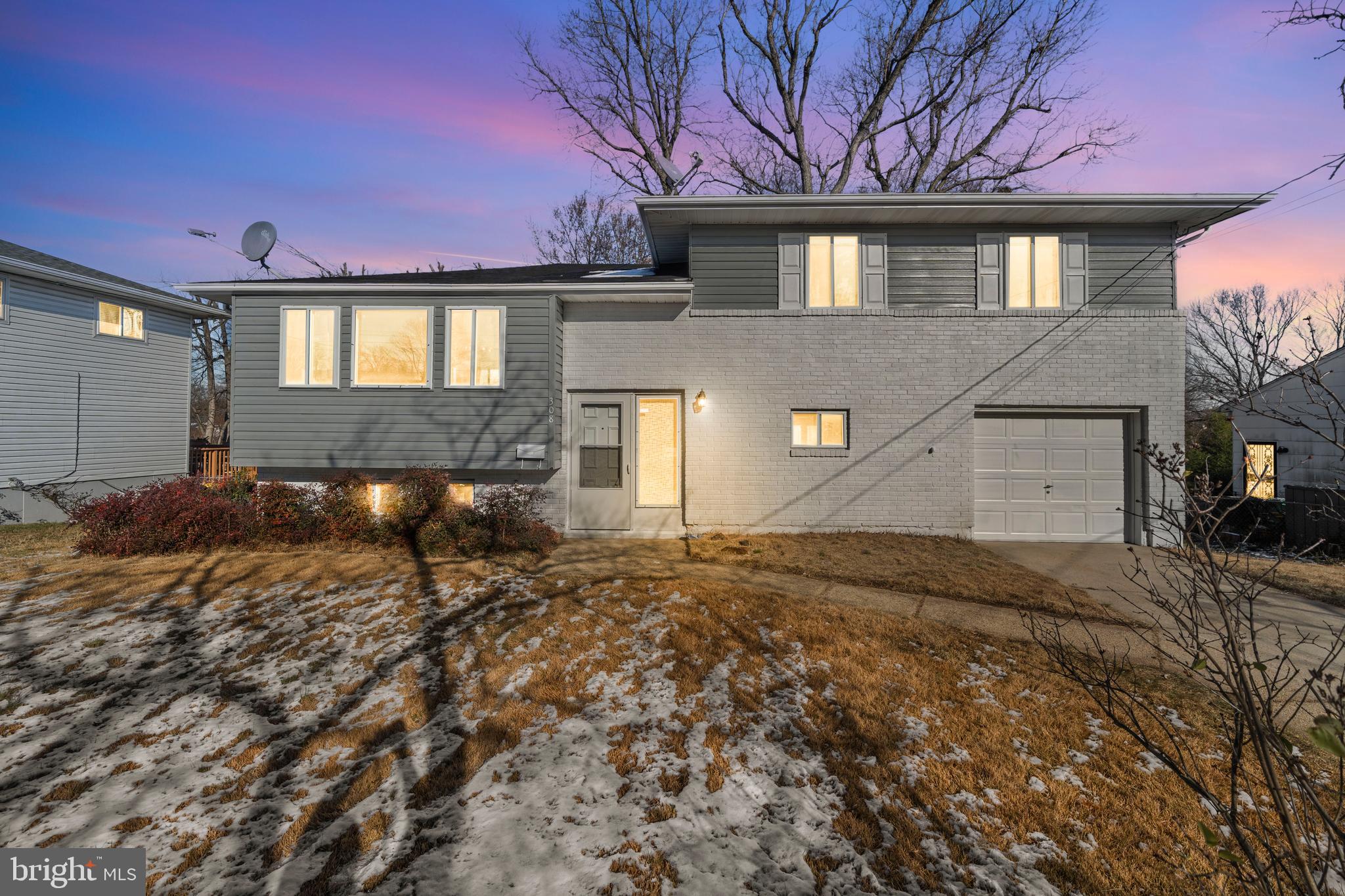 BROOKE MANOR - Residential