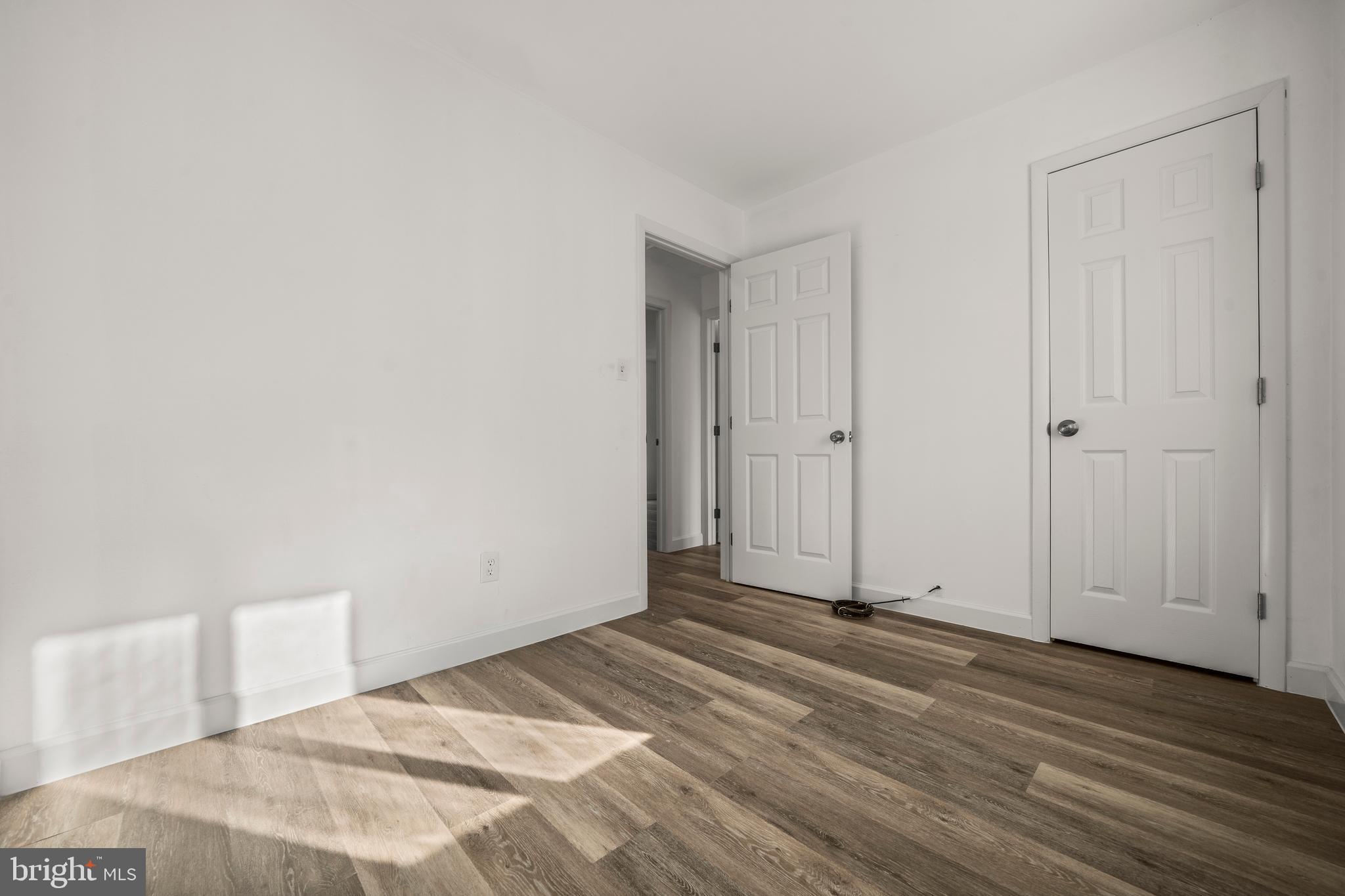 BROOKE MANOR - Residential