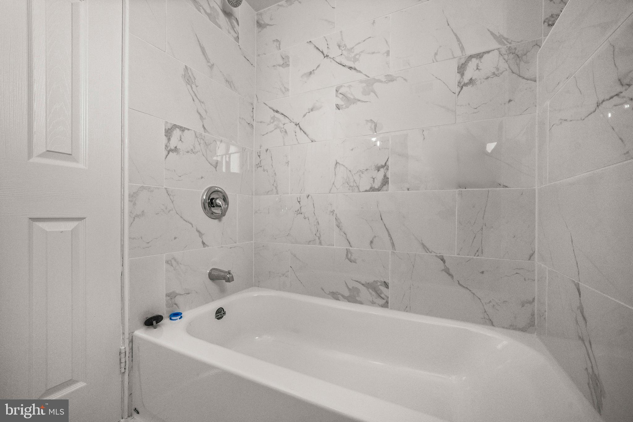 BROOKE MANOR - Residential