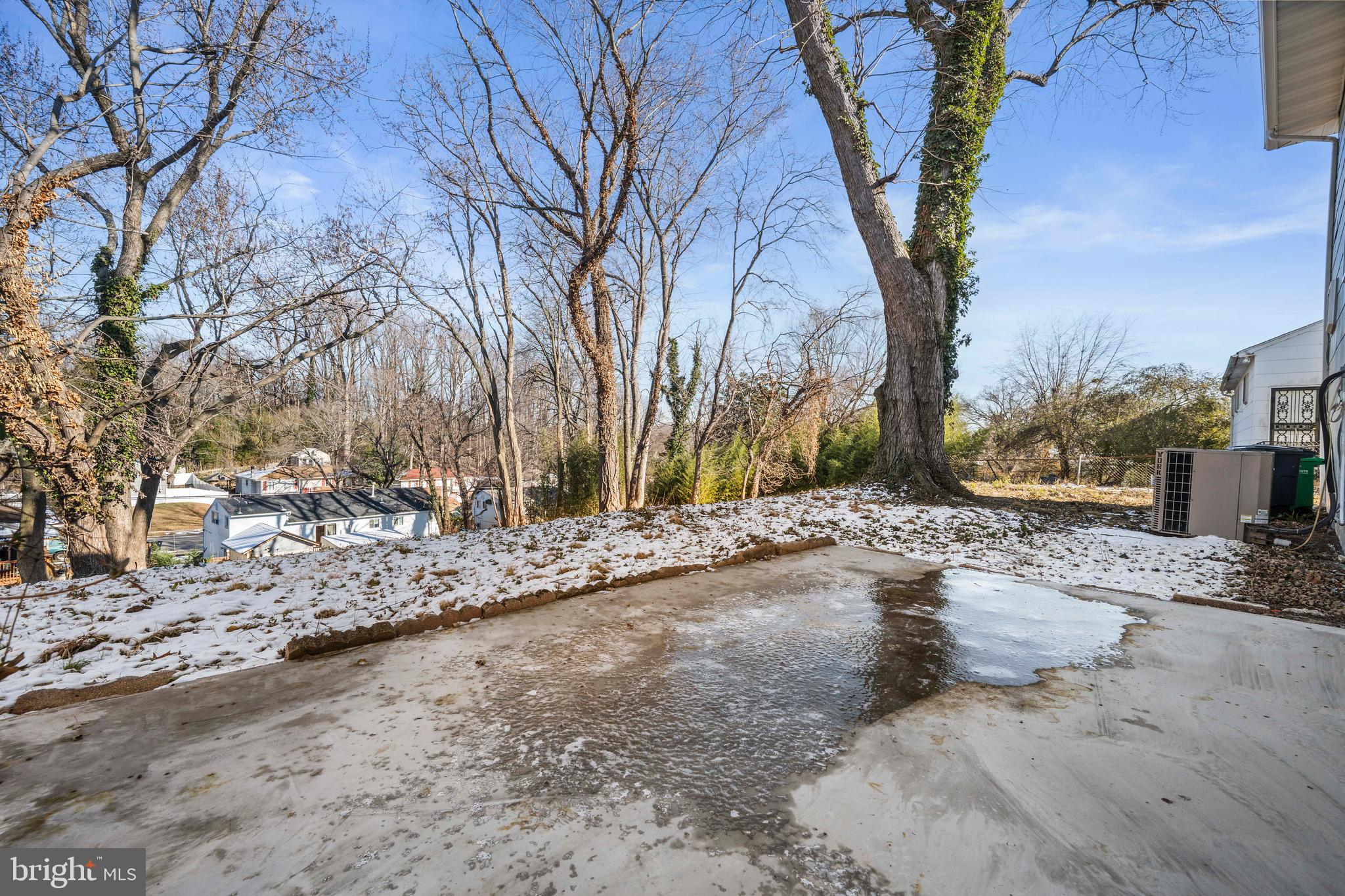 BROOKE MANOR - Residential