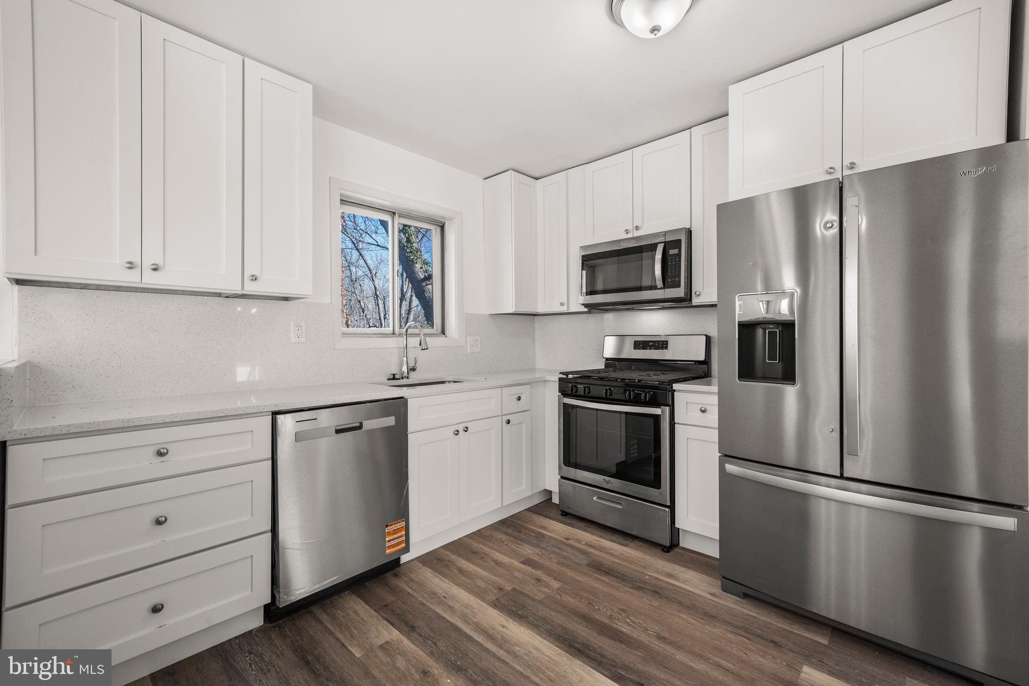 BROOKE MANOR - Residential