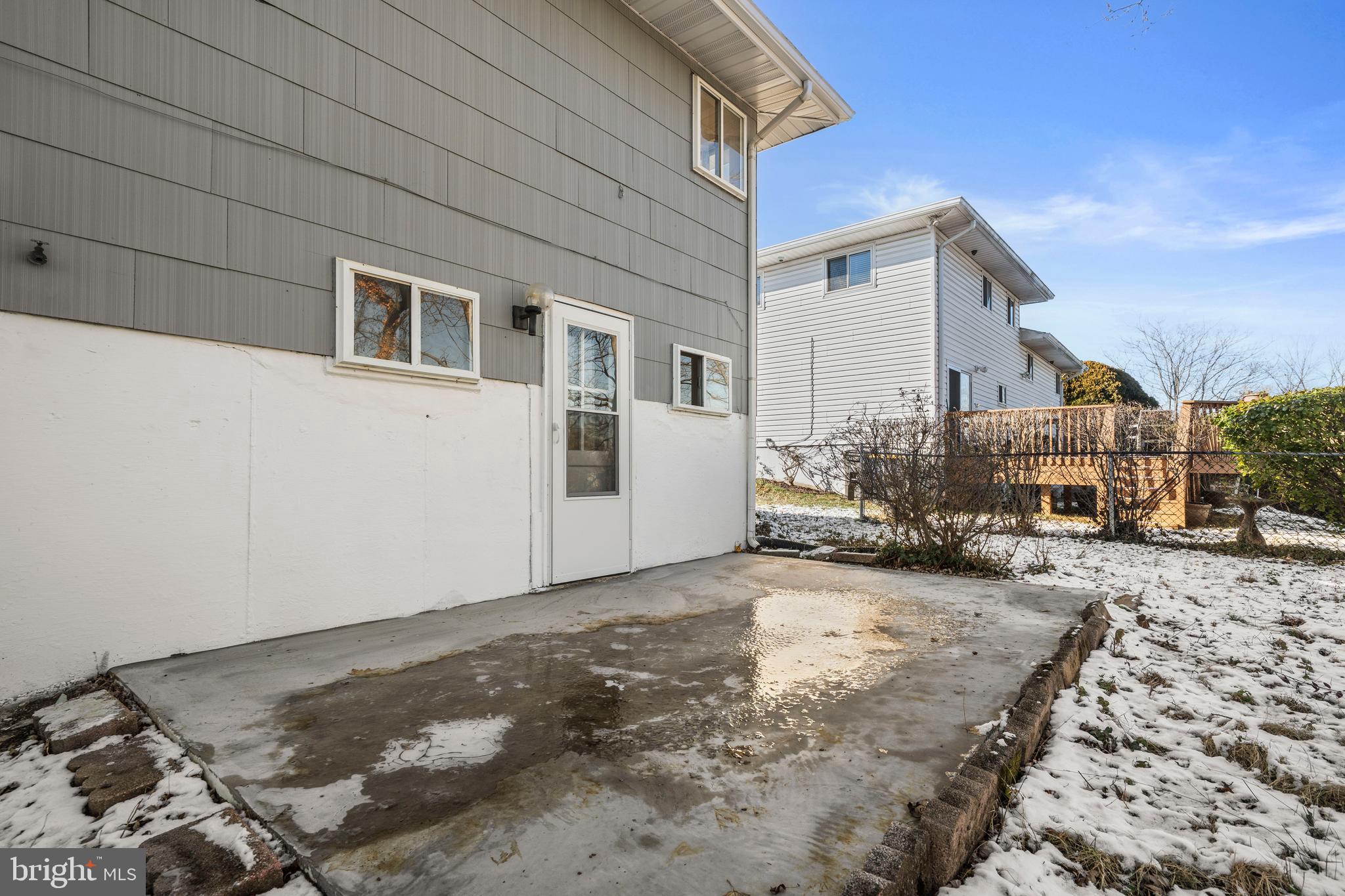 BROOKE MANOR - Residential