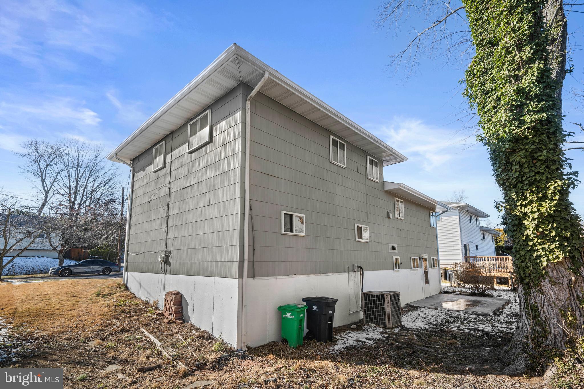 BROOKE MANOR - Residential