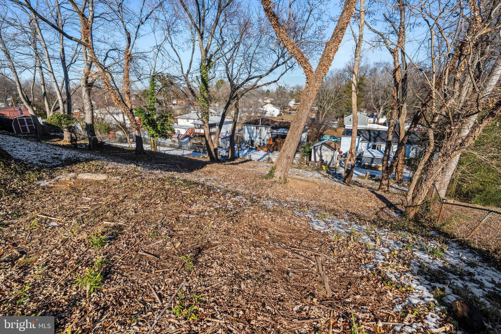 BROOKE MANOR - Residential