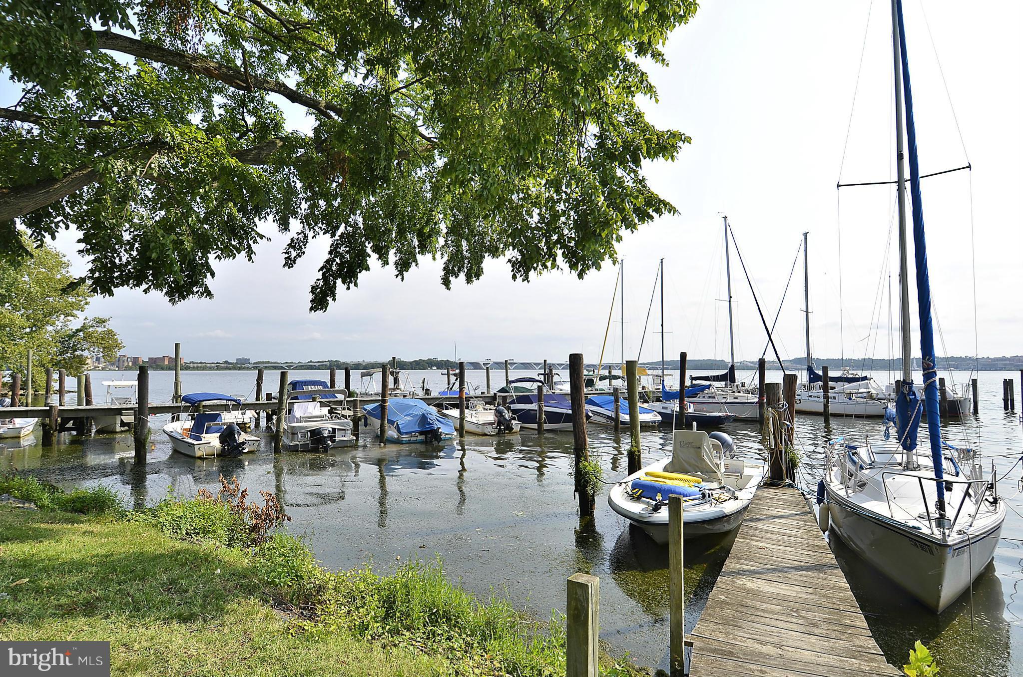 BELLE VIEW - Residential Lease