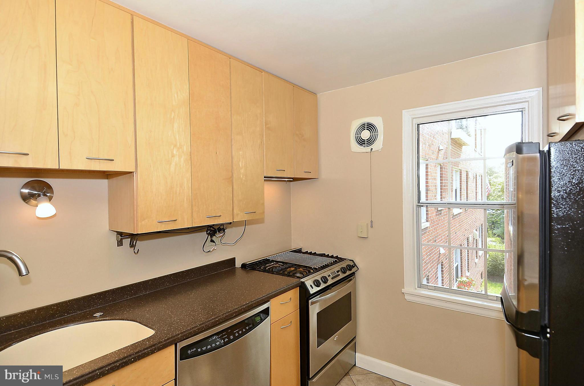 BELLE VIEW - Residential Lease