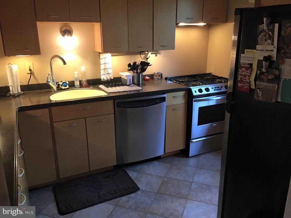 BELLE VIEW - Residential Lease