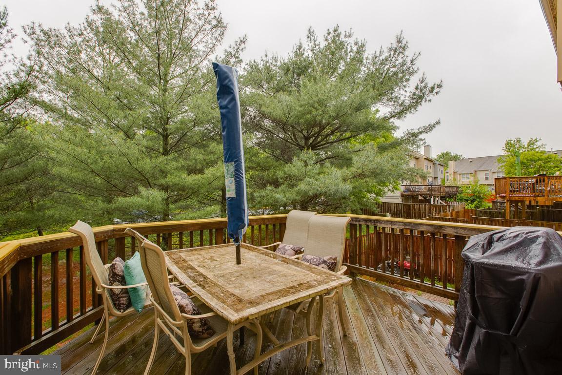 WOODSTONE - Residential