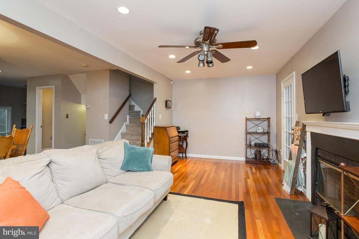 WOODSTONE - Residential