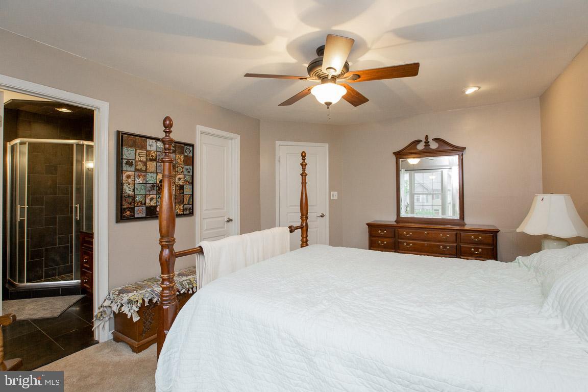 WOODSTONE - Residential