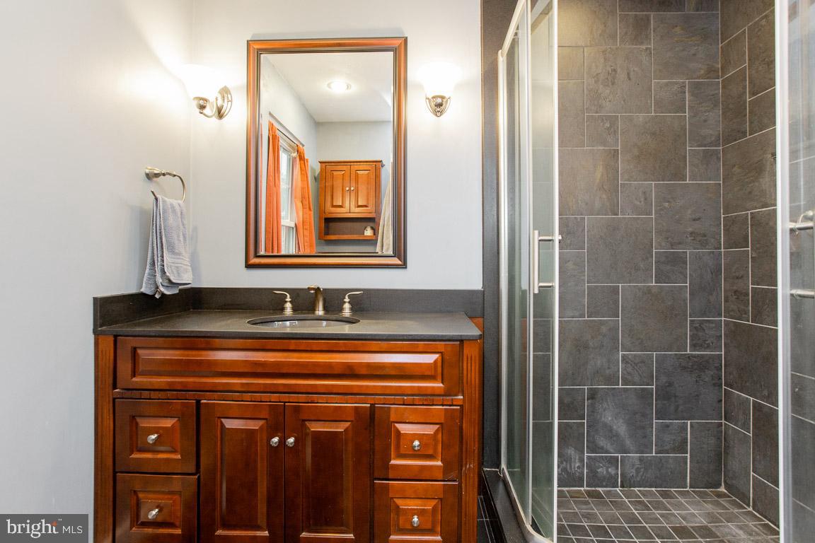 WOODSTONE - Residential