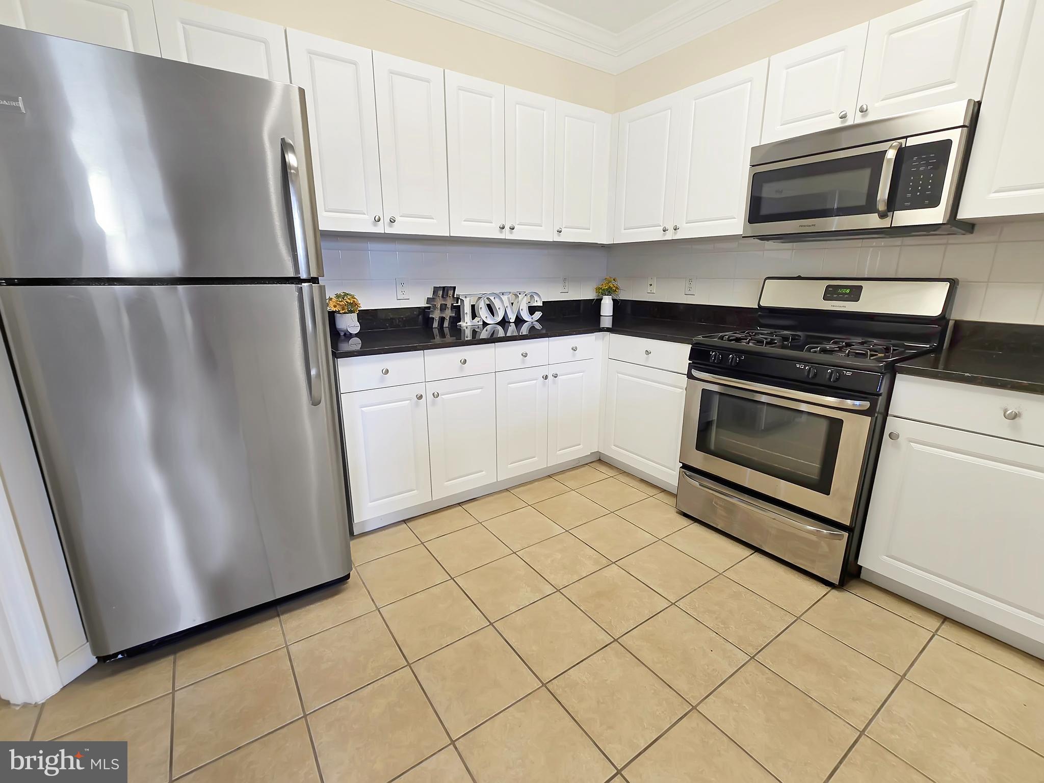 8 GRANITE PLACE 362