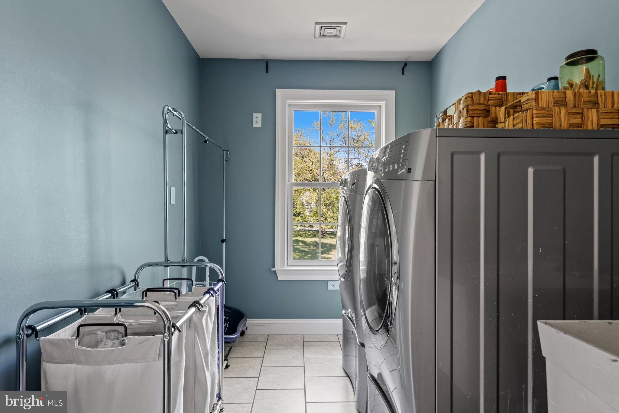 RADNOR HUNT - Residential