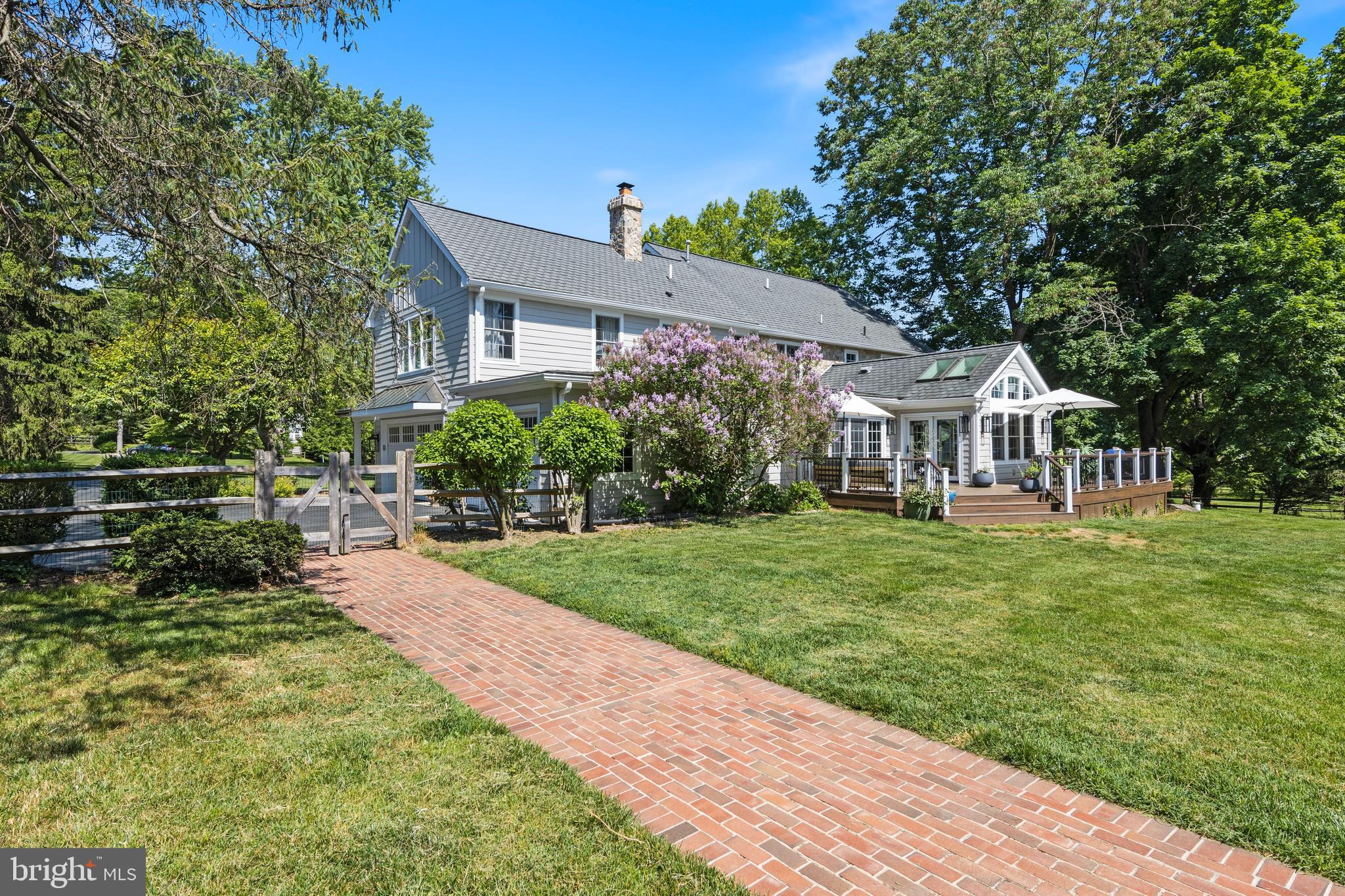 RADNOR HUNT - Residential