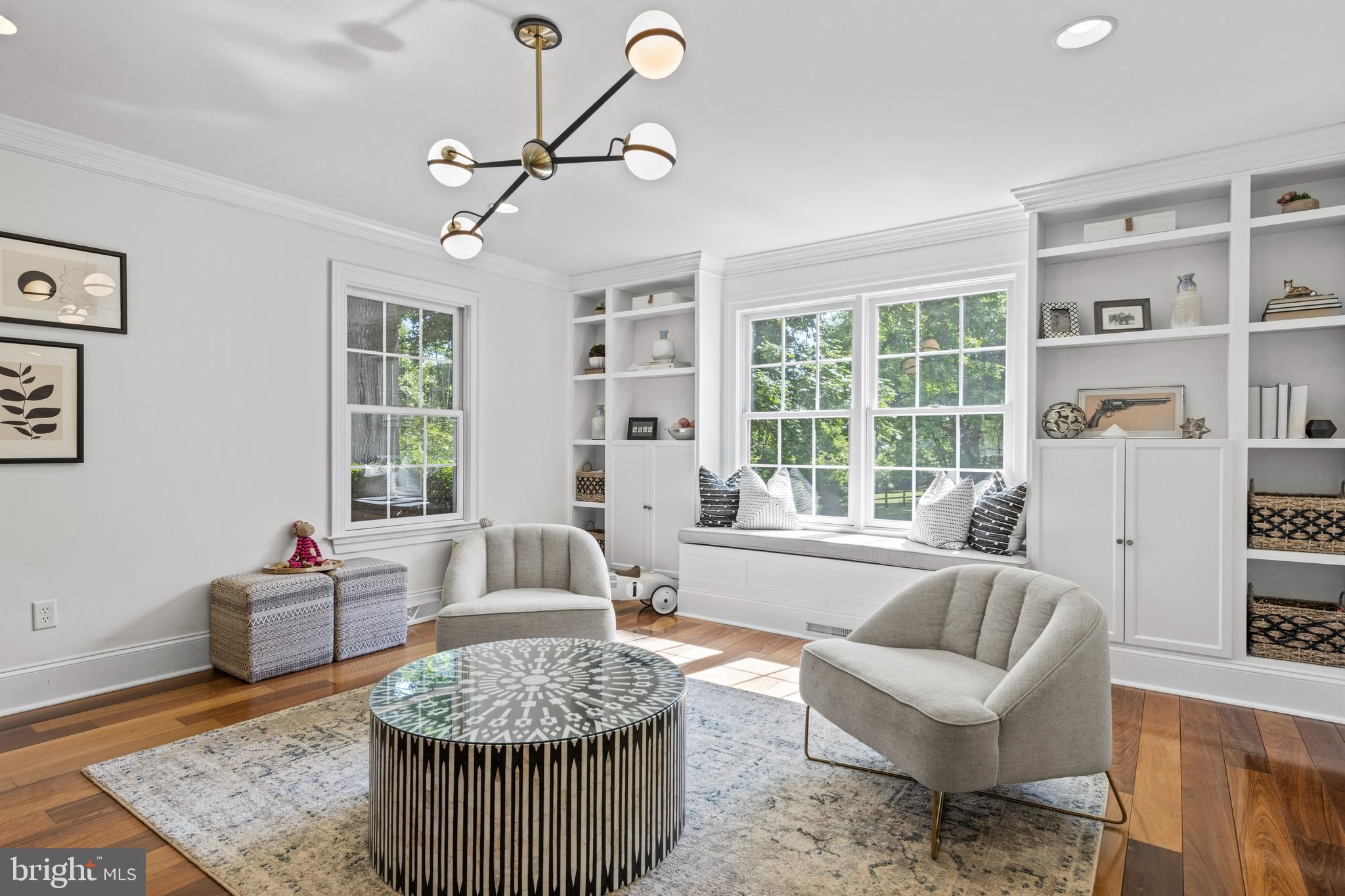 RADNOR HUNT - Residential