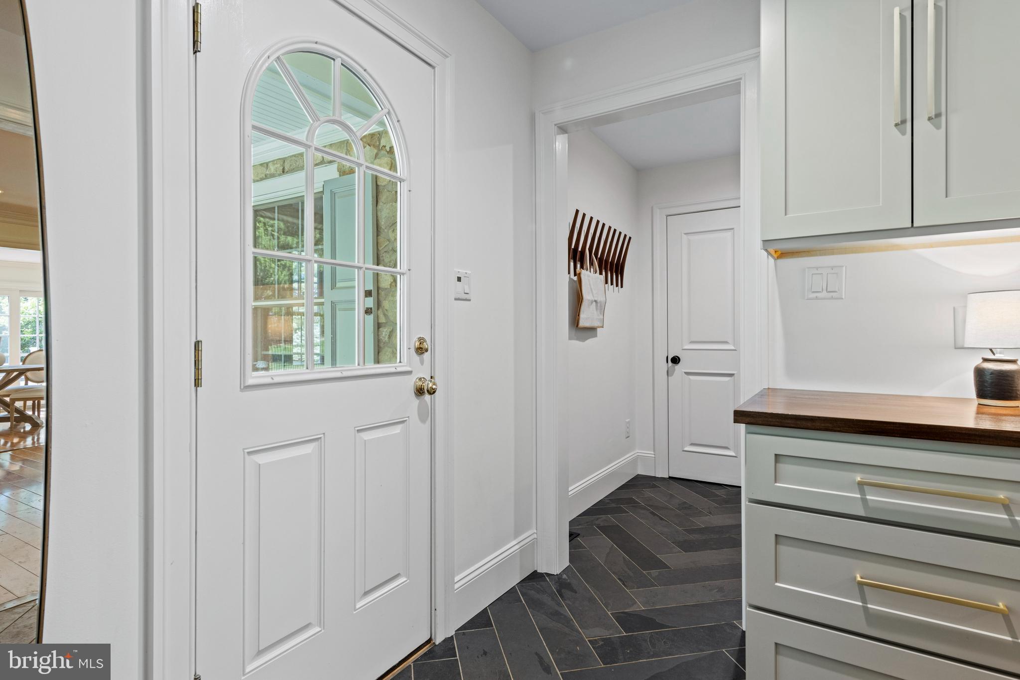 RADNOR HUNT - Residential