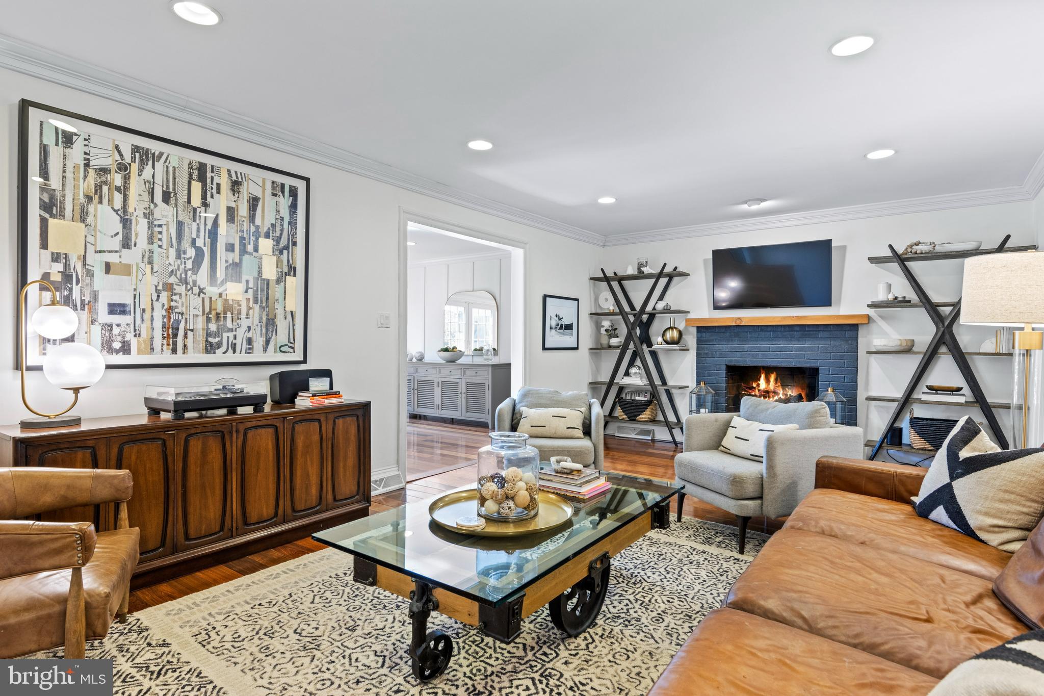 RADNOR HUNT - Residential