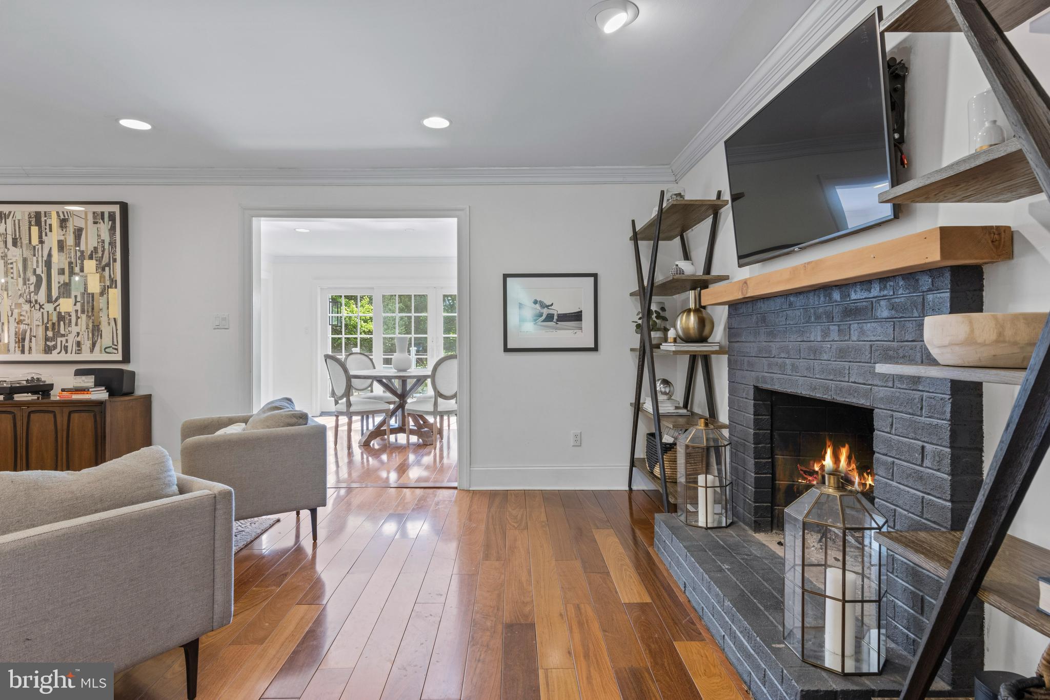 RADNOR HUNT - Residential