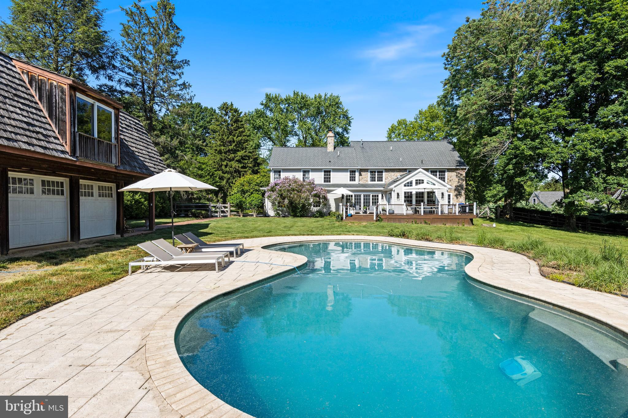 RADNOR HUNT - Residential