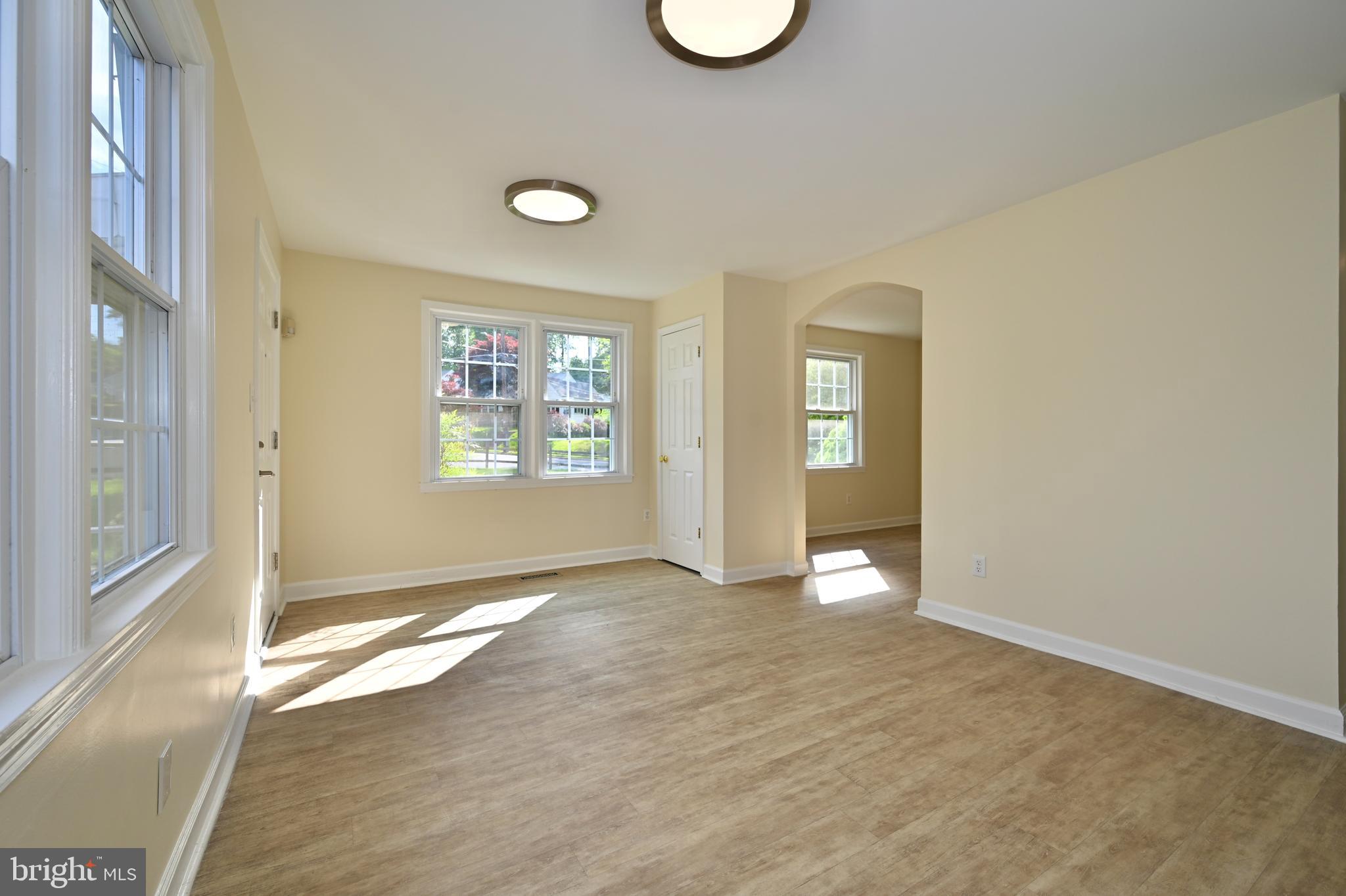 WEST LAWN - Residential