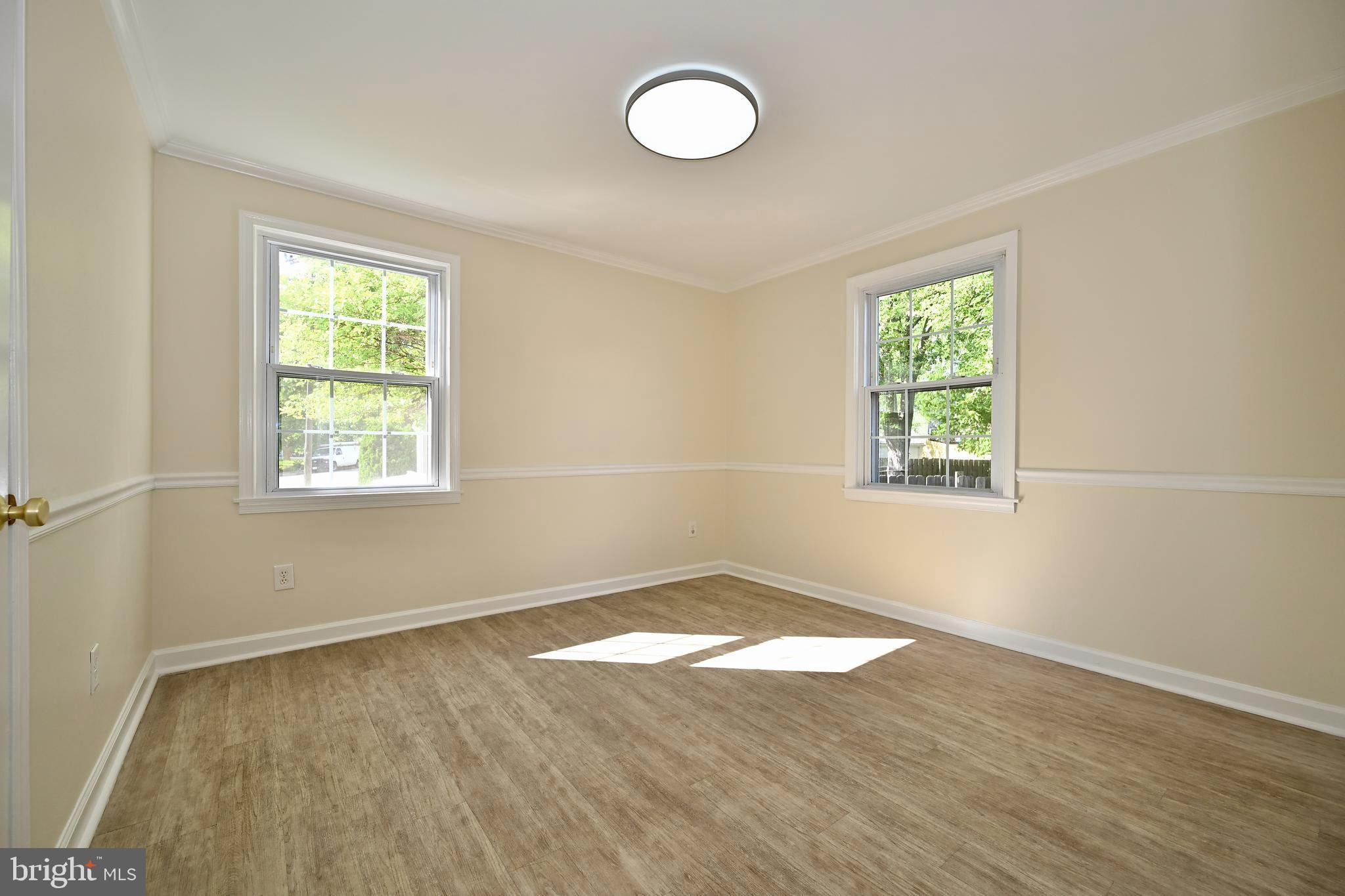 WEST LAWN - Residential