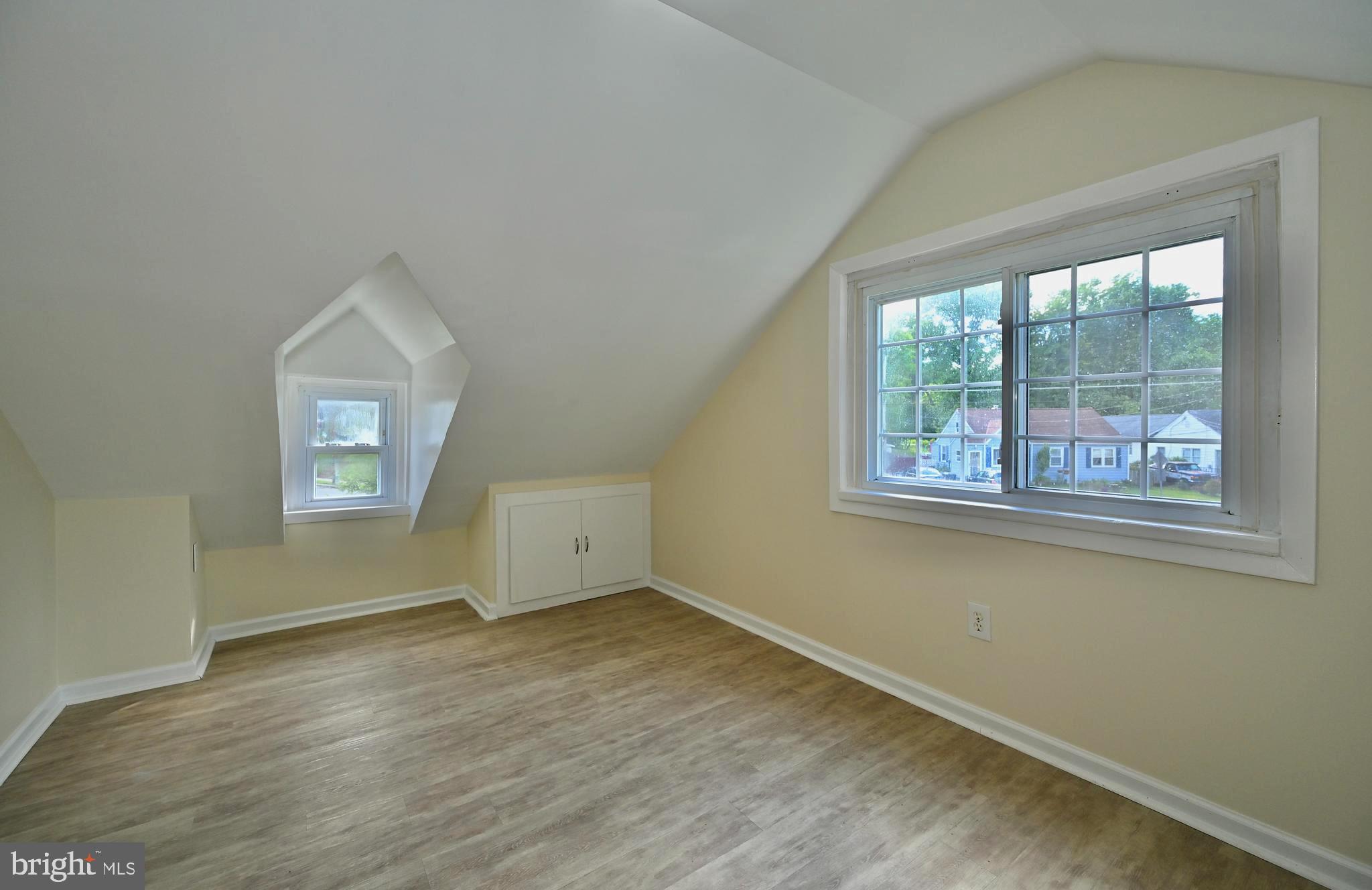 WEST LAWN - Residential
