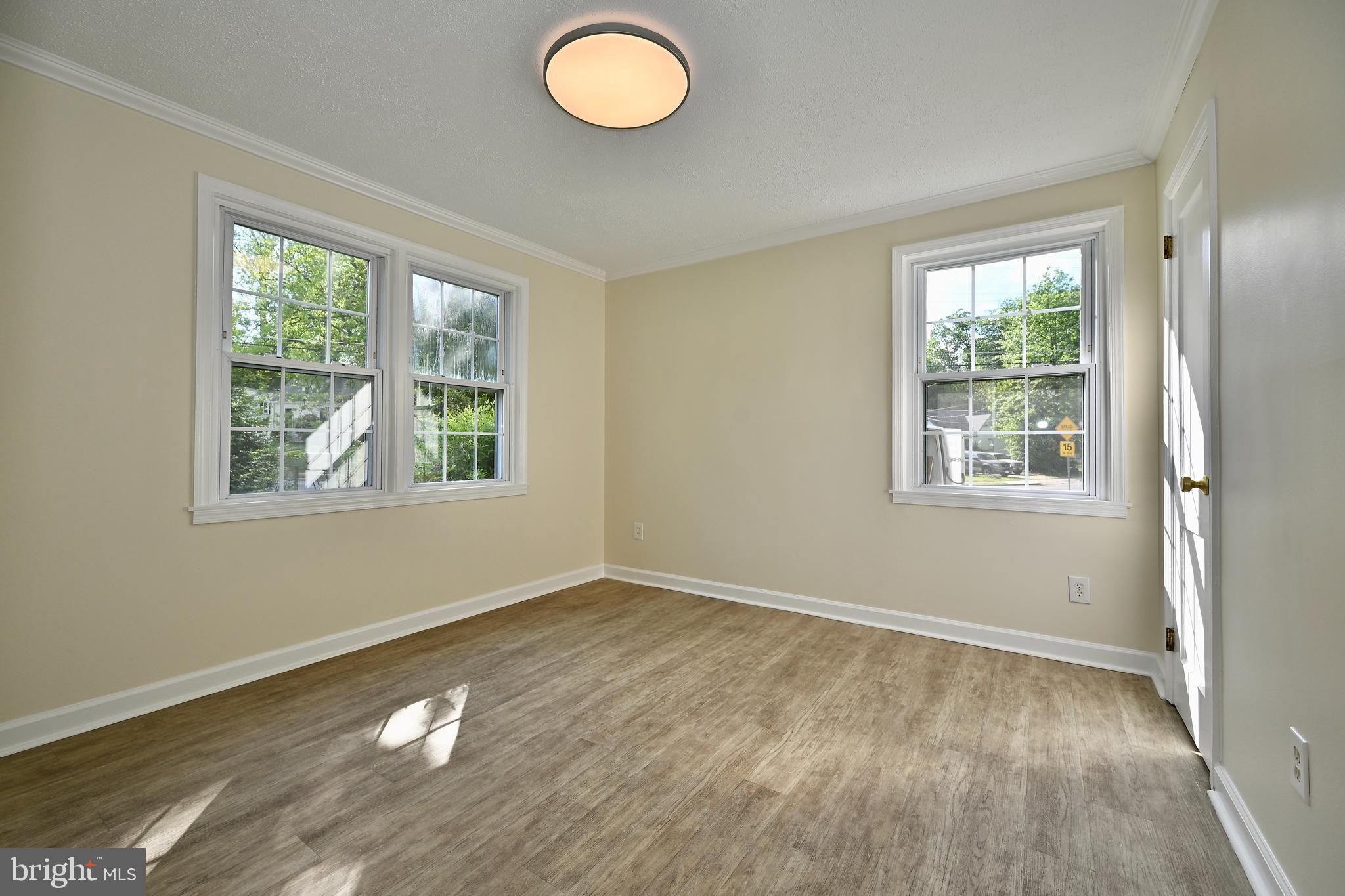 WEST LAWN - Residential