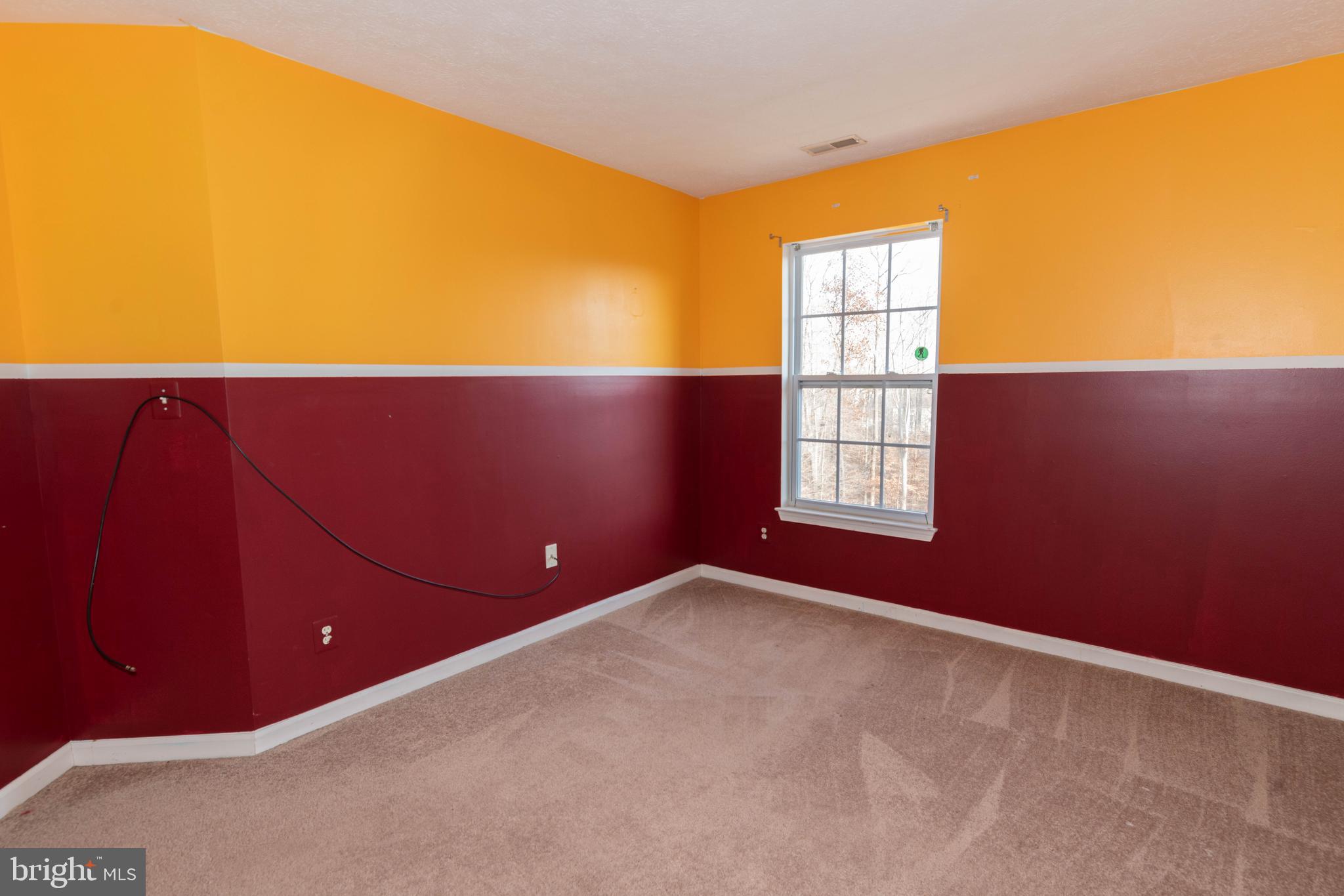 HOLLY WOODS - Residential