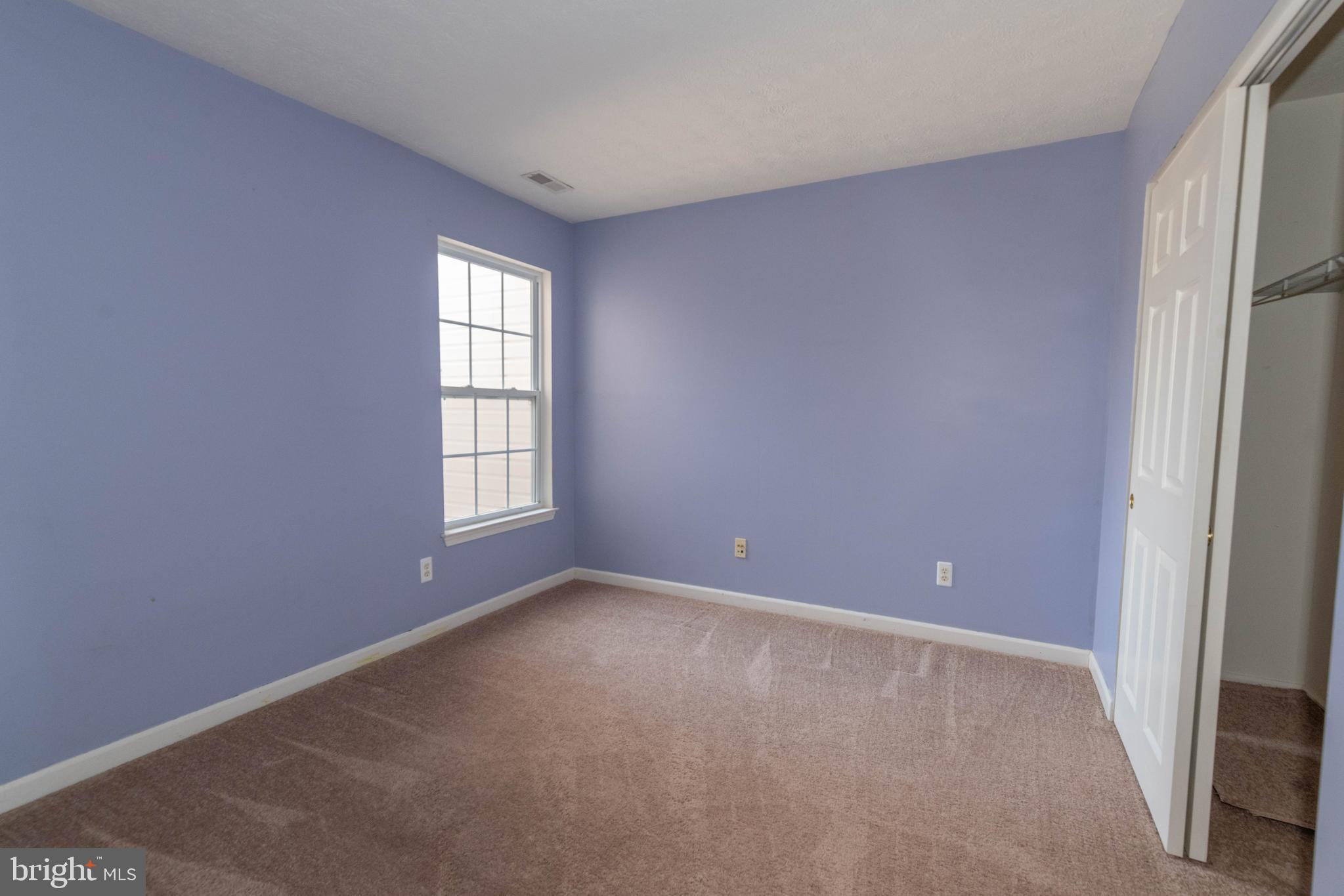 HOLLY WOODS - Residential