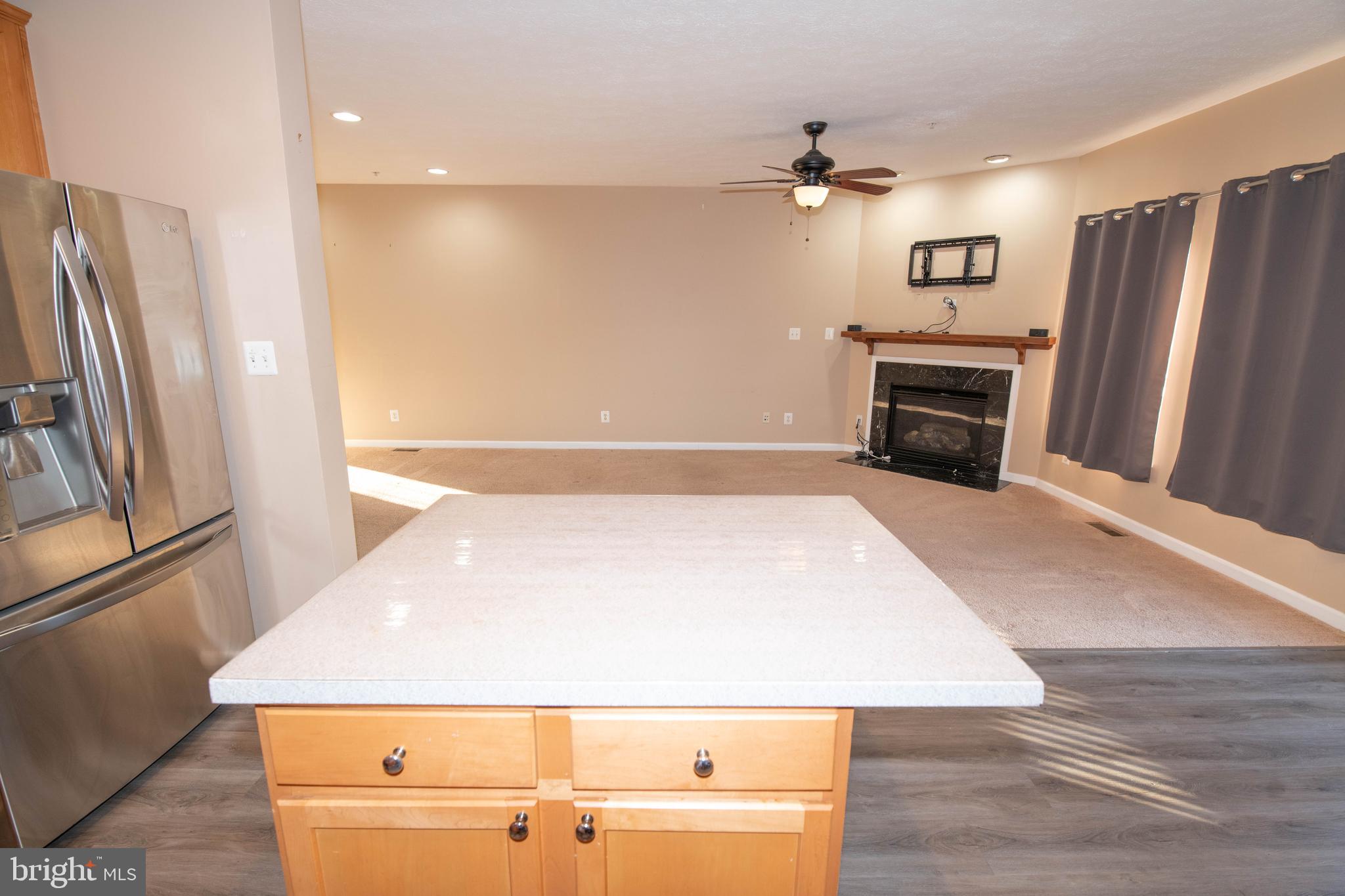 HOLLY WOODS - Residential