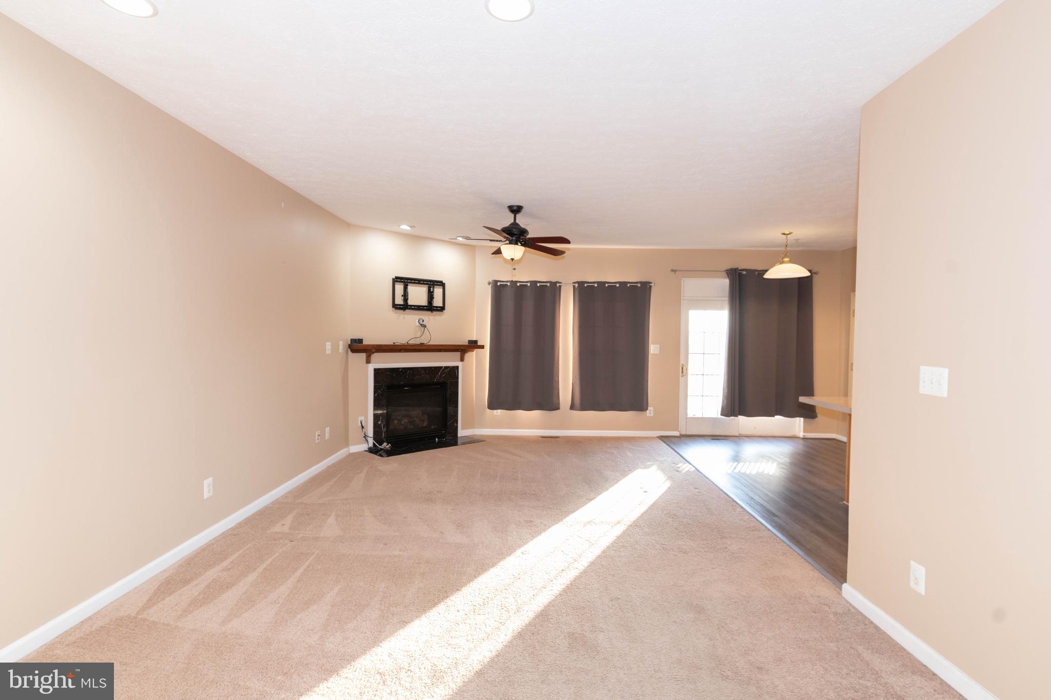 HOLLY WOODS - Residential