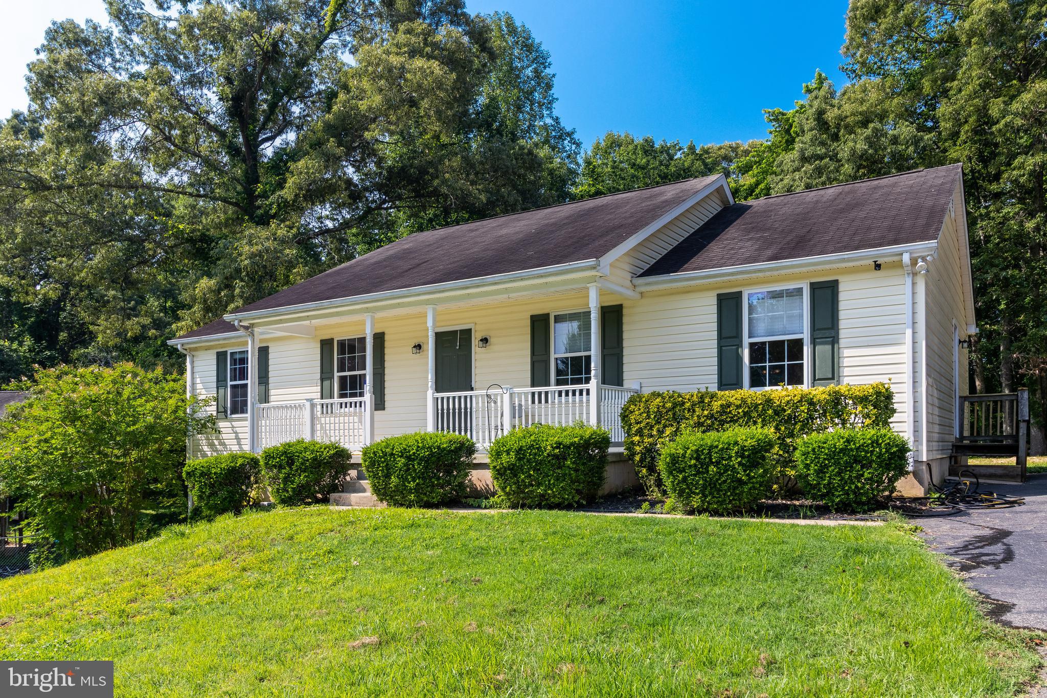 38077 E EDINVIEW COURT