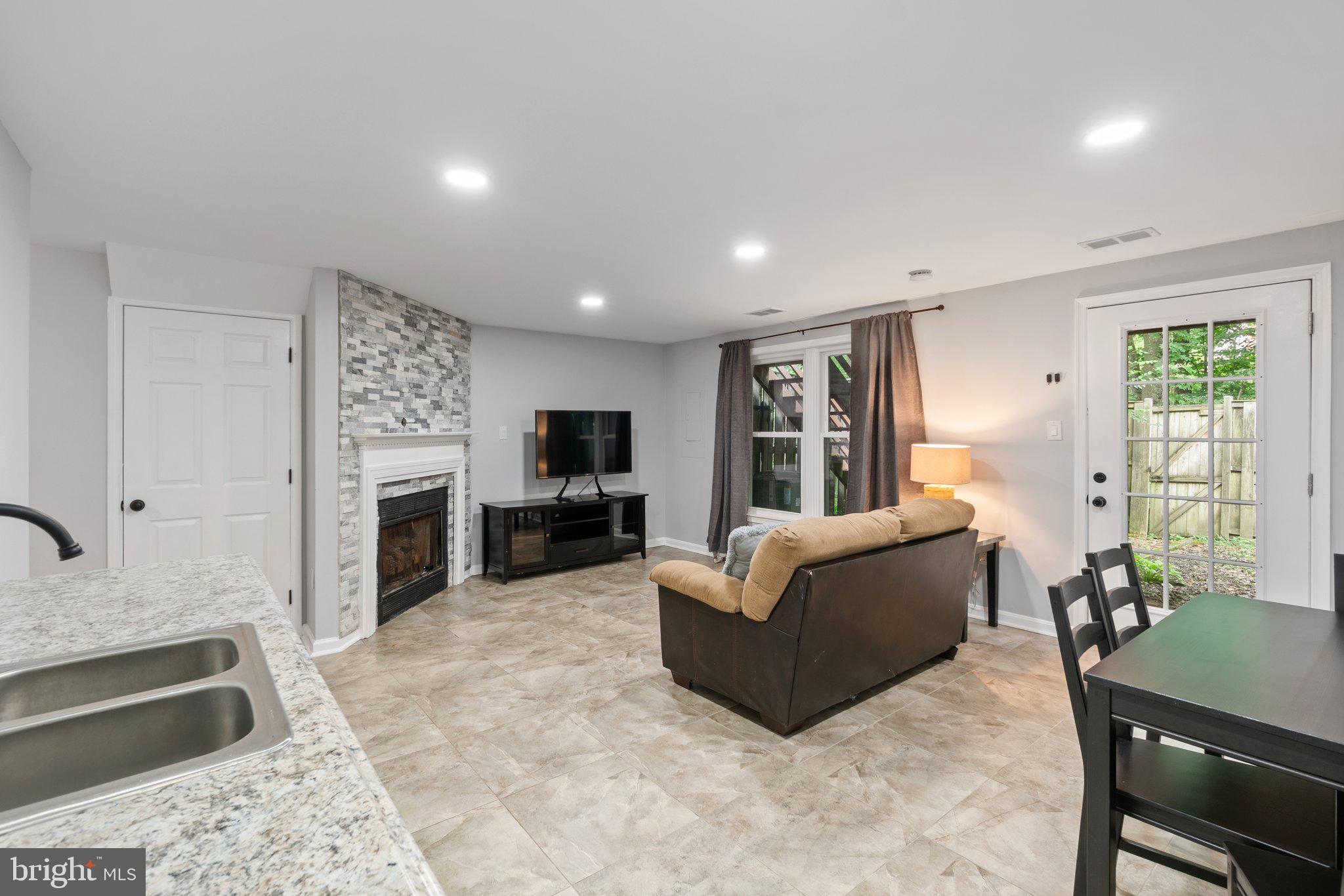 WESTRIDGE - Residential