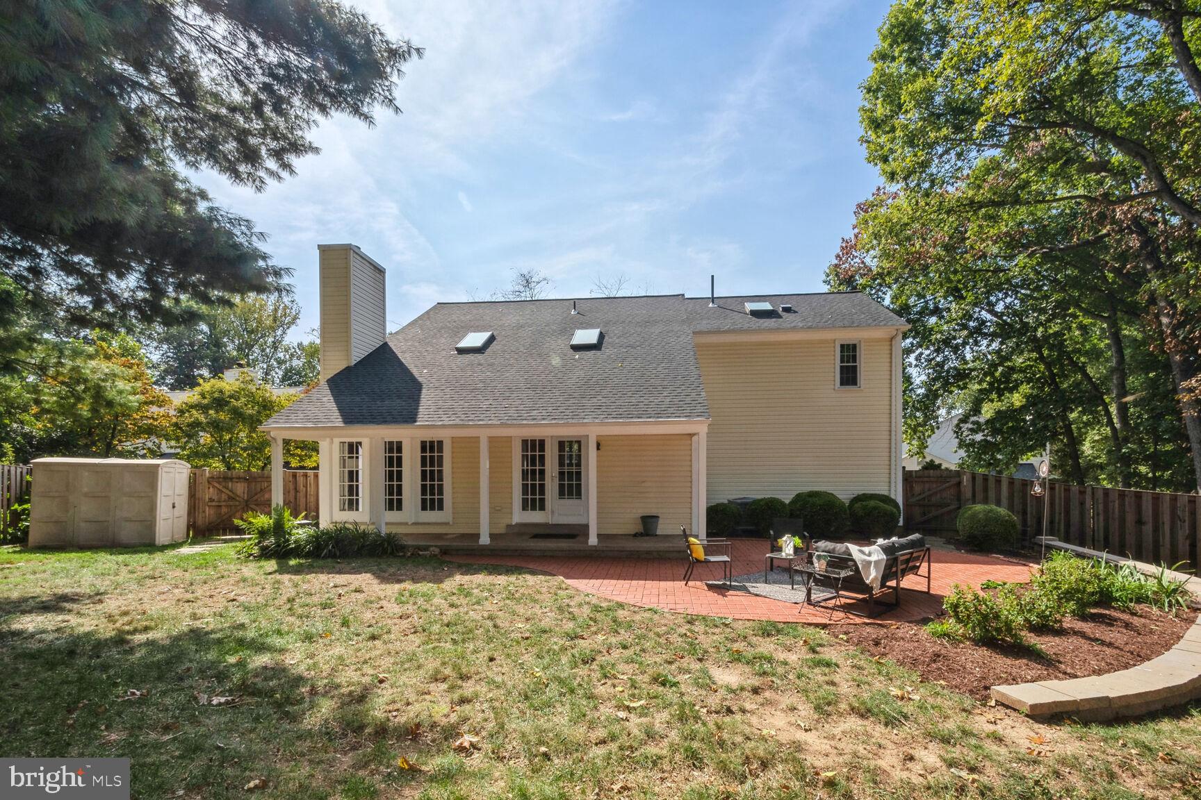 FAIR OAKS ESTATES - Residential