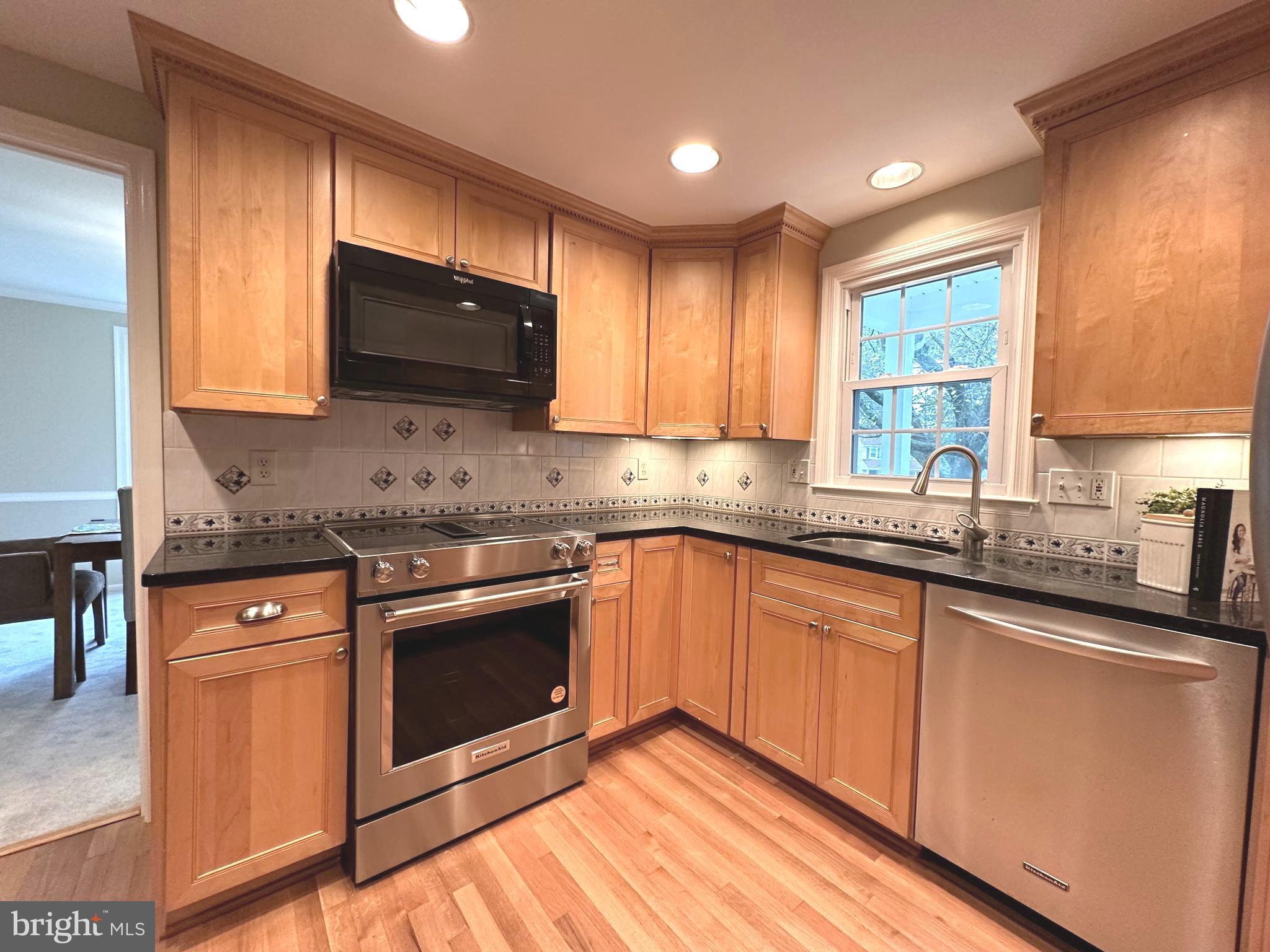 FAIR OAKS ESTATES - Residential