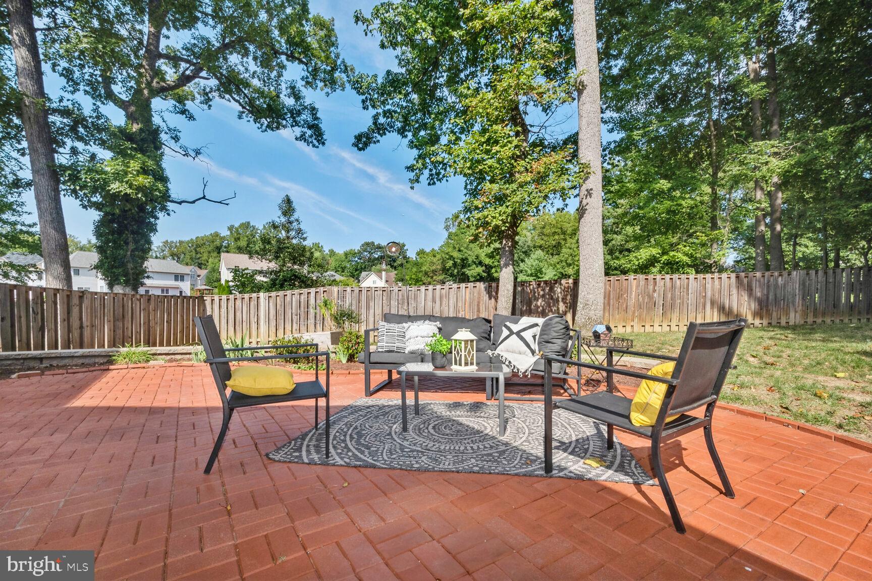 FAIR OAKS ESTATES - Residential