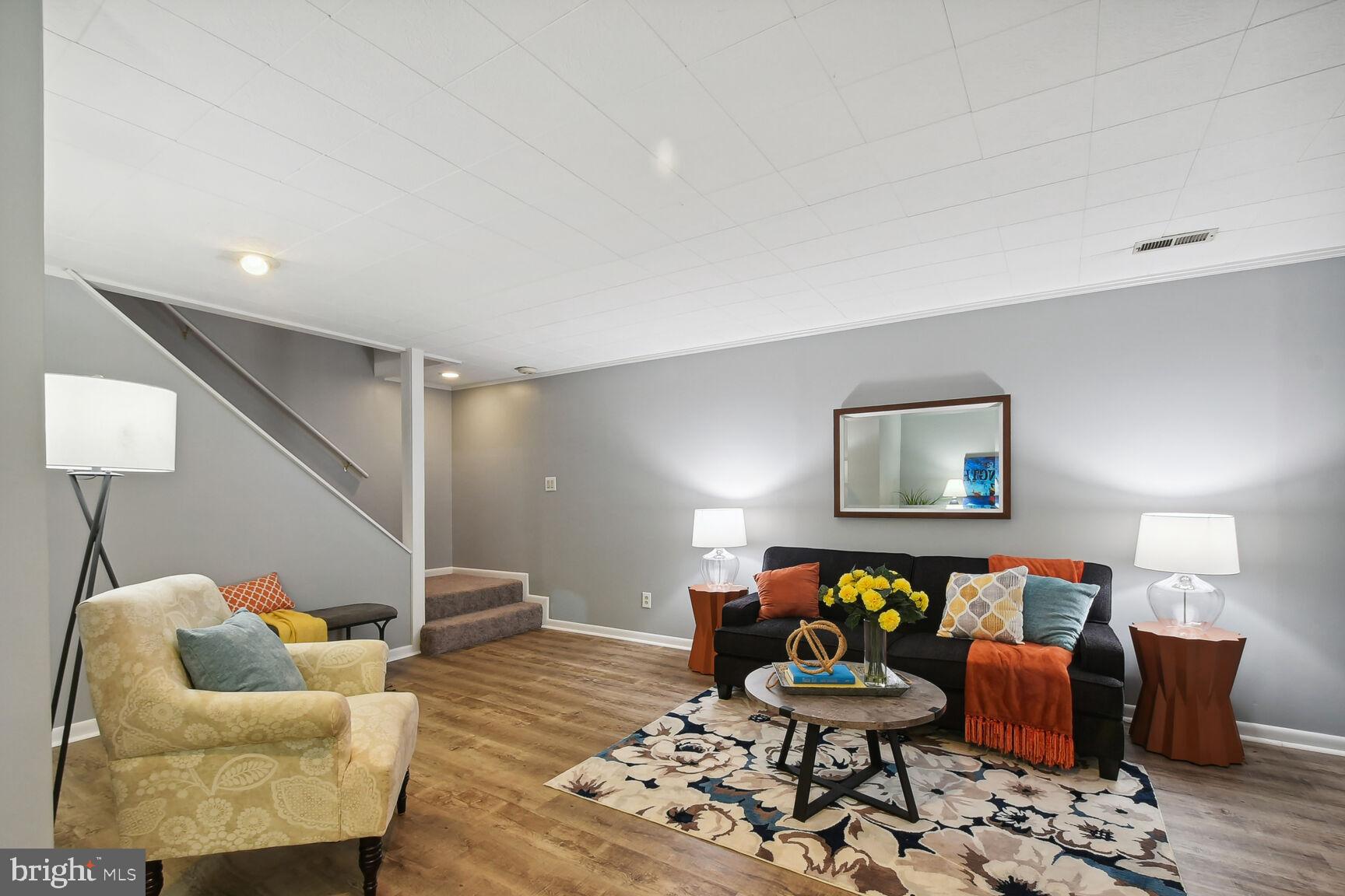 FAIR OAKS ESTATES - Residential