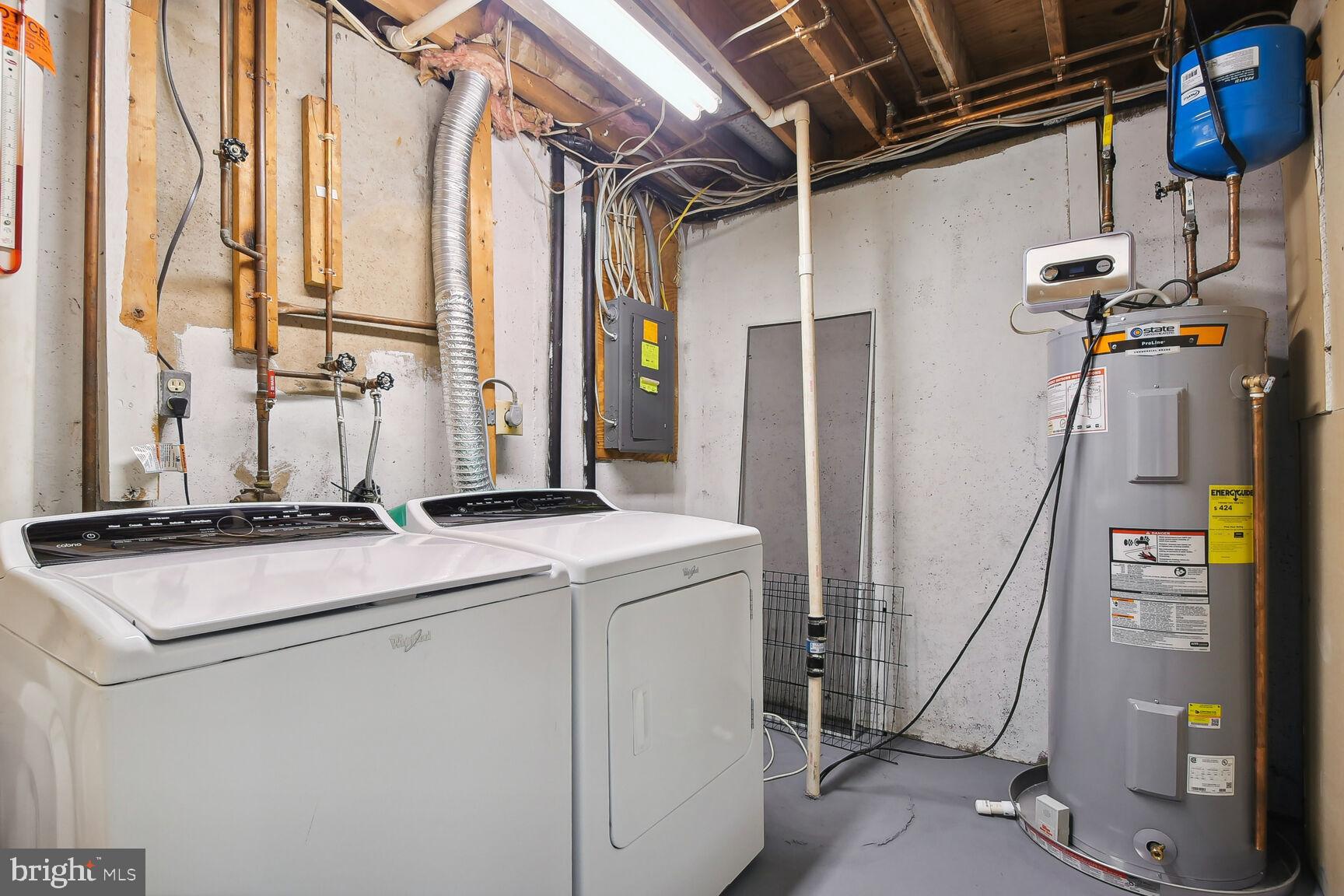 FAIR OAKS ESTATES - Residential