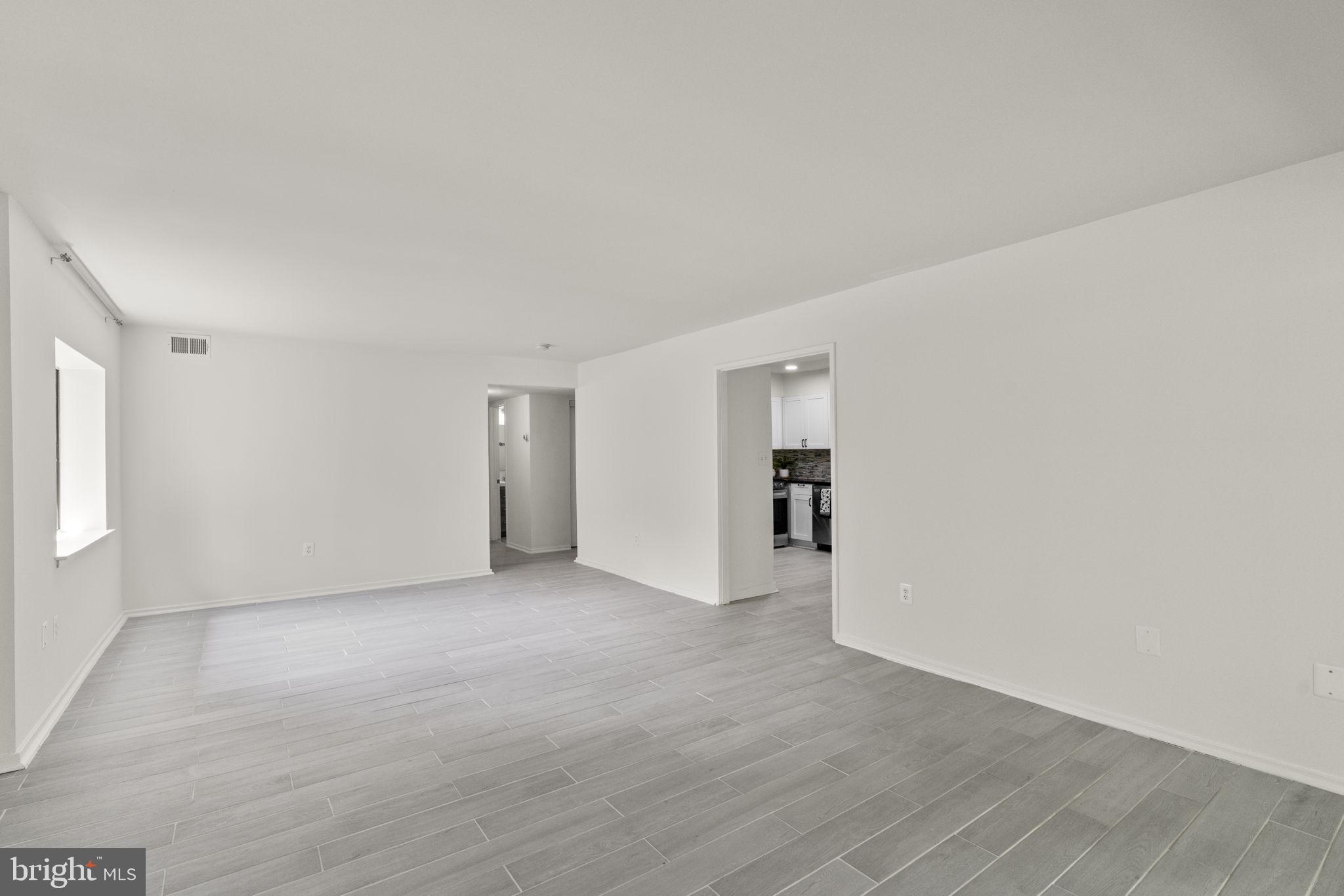 DEERING WOODS - Residential