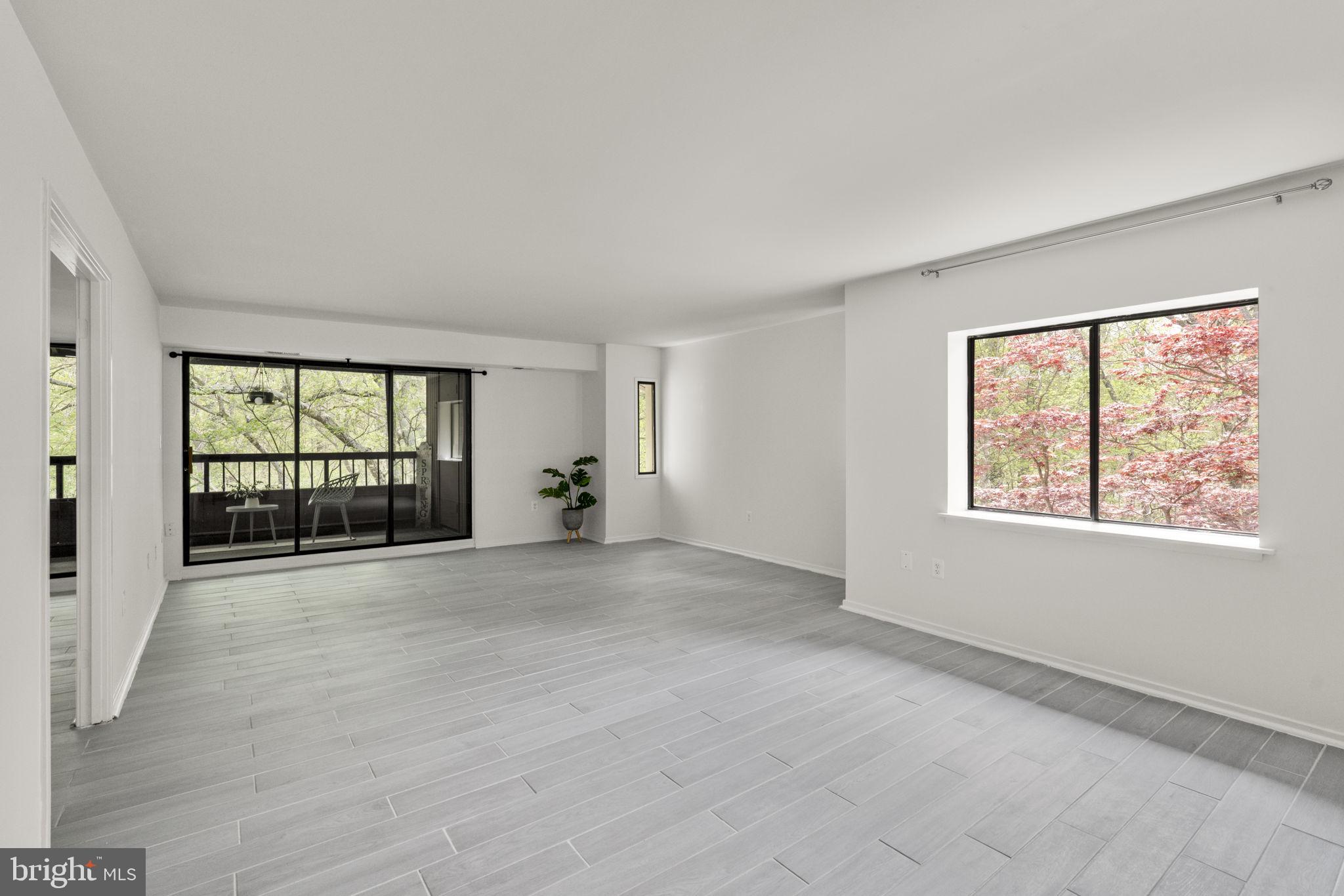 DEERING WOODS - Residential